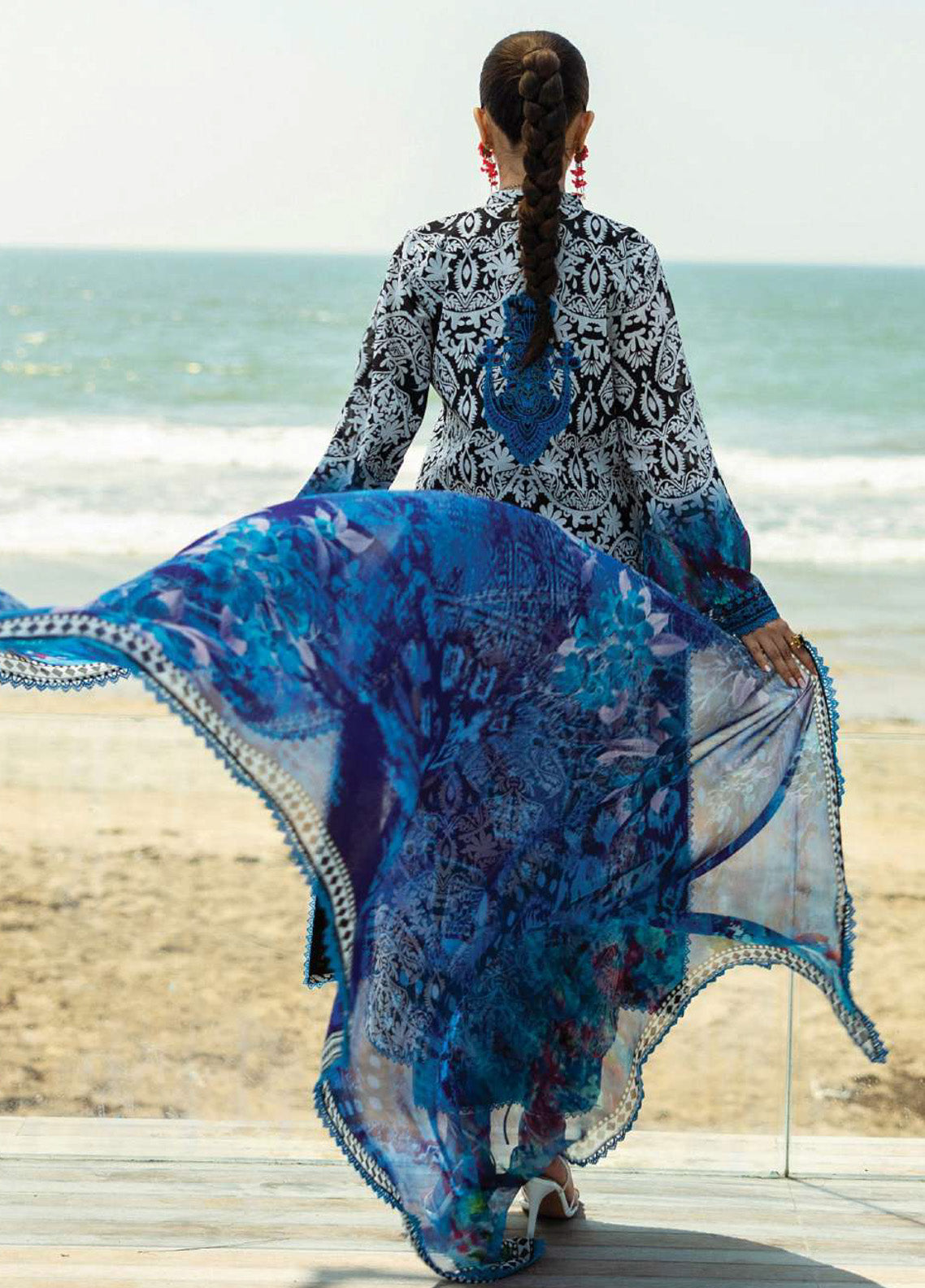 Tahra By Zainab Chottani Embroidered Lawn 3 Piece Unstitched Suit ZC25TL D-07 BELLA Tahra By Zainab Chottani Embroidered Lawn 3 Piece Unstitched Suit ZC25TL D-07 BELLA