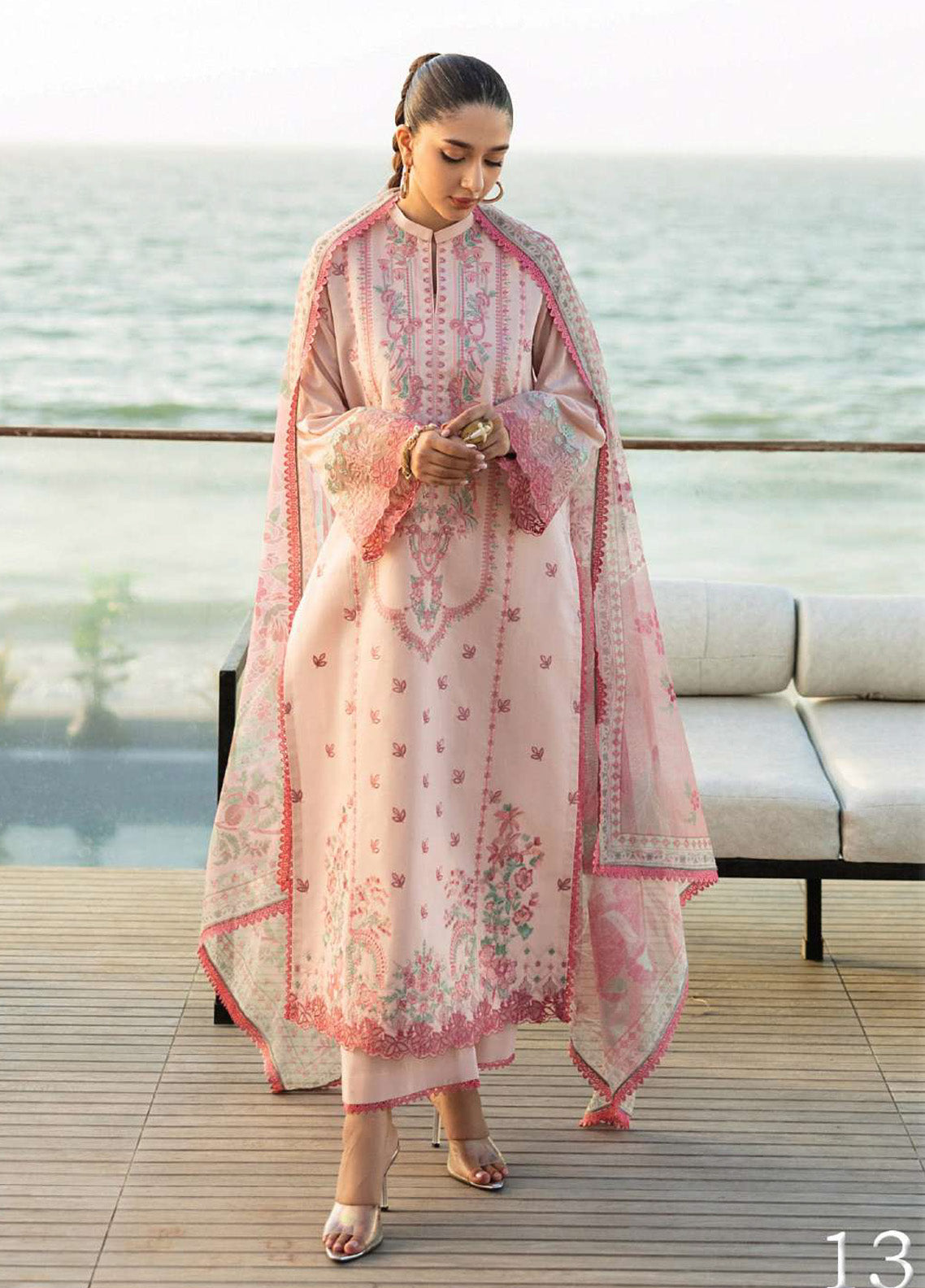 Tahra By Zainab Chottani Embroidered Lawn 3 Piece Unstitched Suit ZC25TL D-13 KAIRA Tahra By Zainab Chottani Embroidered Lawn 3 Piece Unstitched Suit ZC25TL D-13 KAIRA