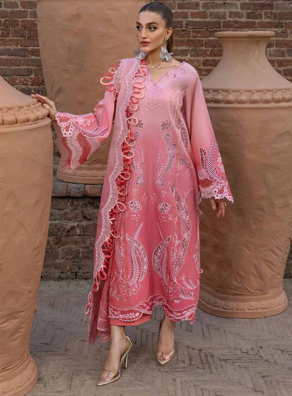 Tasawar By Crimson Embroidered Lawn 3 Piece Unstitched Suit CSS25TLL D-1B ALL THINGS OMBRE Tasawar By Crimson Embroidered Lawn 3 Piece Unstitched Suit CSS25TLL D-1B ALL THINGS OMBRE