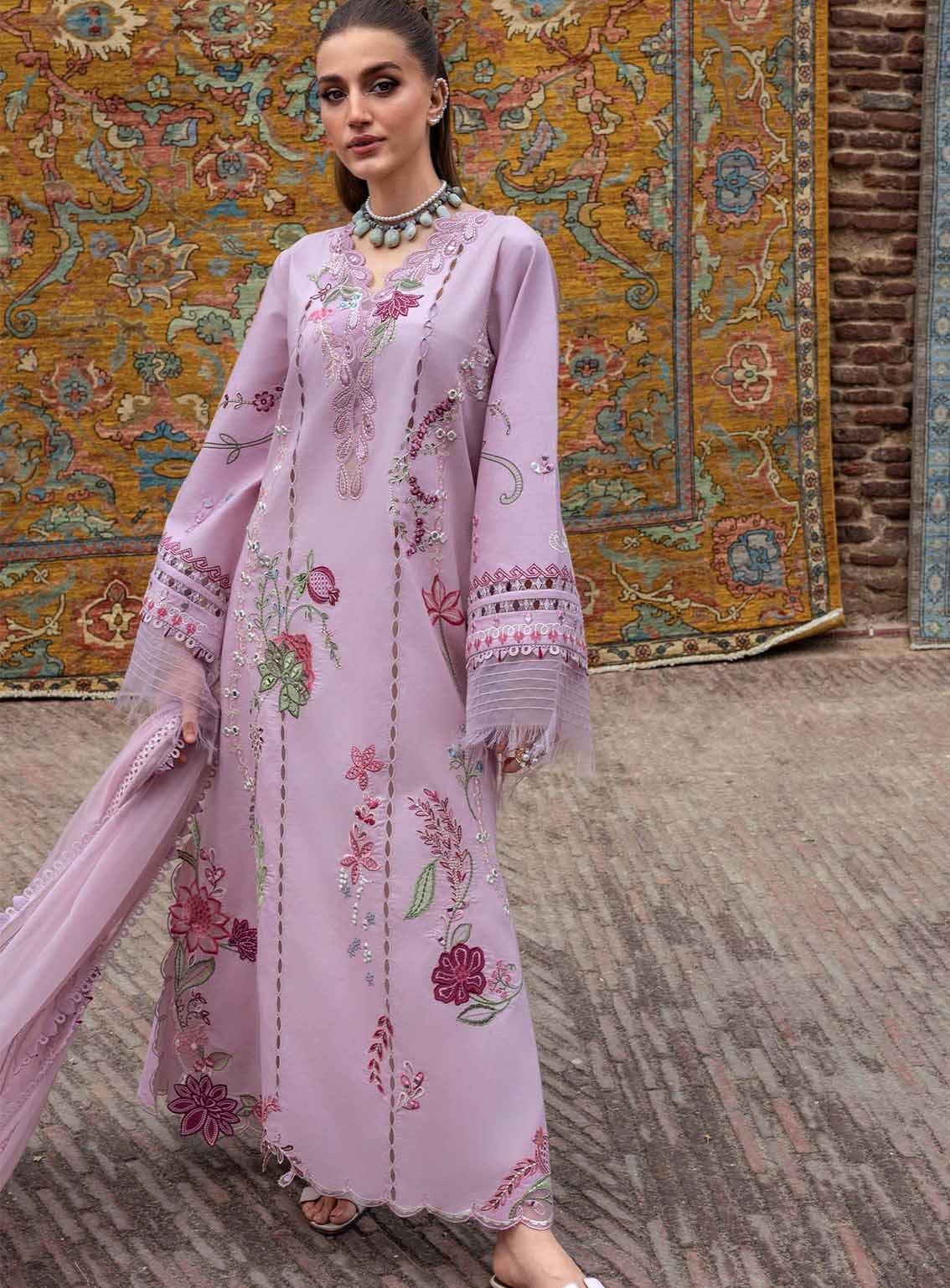 Tasawar By Crimson Embroidered Lawn 3 Piece Unstitched Suit CSS25TLL D-3B MIRROR GARDEN Tasawar By Crimson Embroidered Lawn 3 Piece Unstitched Suit CSS25TLL D-3B MIRROR GARDEN