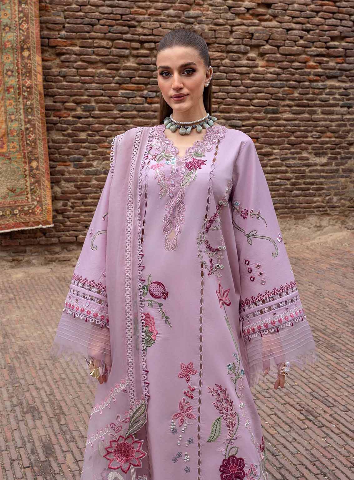 Tasawar By Crimson Embroidered Lawn 3 Piece Unstitched Suit CSS25TLL D-3B MIRROR GARDEN Tasawar By Crimson Embroidered Lawn 3 Piece Unstitched Suit CSS25TLL D-3B MIRROR GARDEN