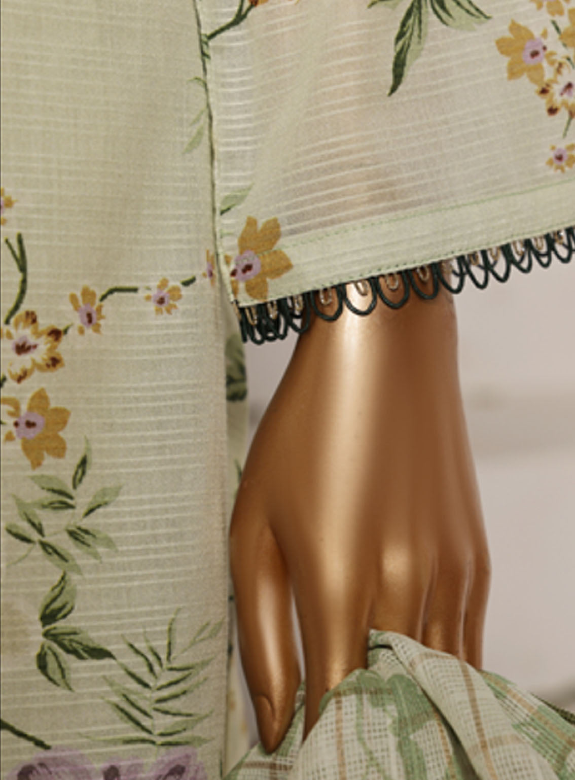 Tehwar By Aifa Embroidered Lawn 3 Piece Unstitched Suit AI24C AF-TWR-24201 Tehwar By Aifa Embroidered Lawn 3 Piece Unstitched Suit AI24C AF-TWR-24201