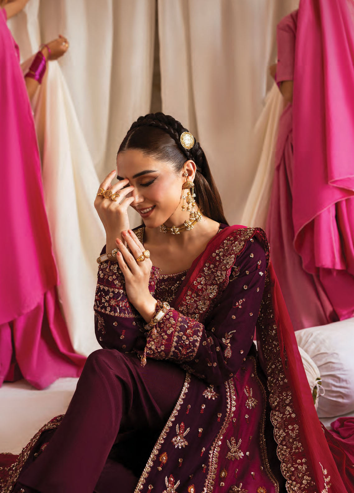 The Empress By Emaan Adeel Embroidered Chiffon 3 Piece Unstitched Suit EA25TEFW D-AVORIA The Empress By Emaan Adeel Embroidered Chiffon 3 Piece Unstitched Suit EA25TEFW D-AVORIA