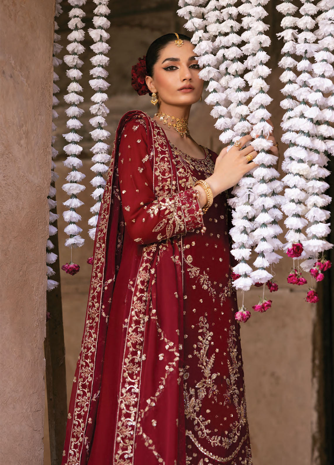 The Empress By Emaan Adeel Embroidered Chiffon 3 Piece Unstitched Suit EA25TEFW D-ROSMYN The Empress By Emaan Adeel Embroidered Chiffon 3 Piece Unstitched Suit EA25TEFW D-ROSMYN