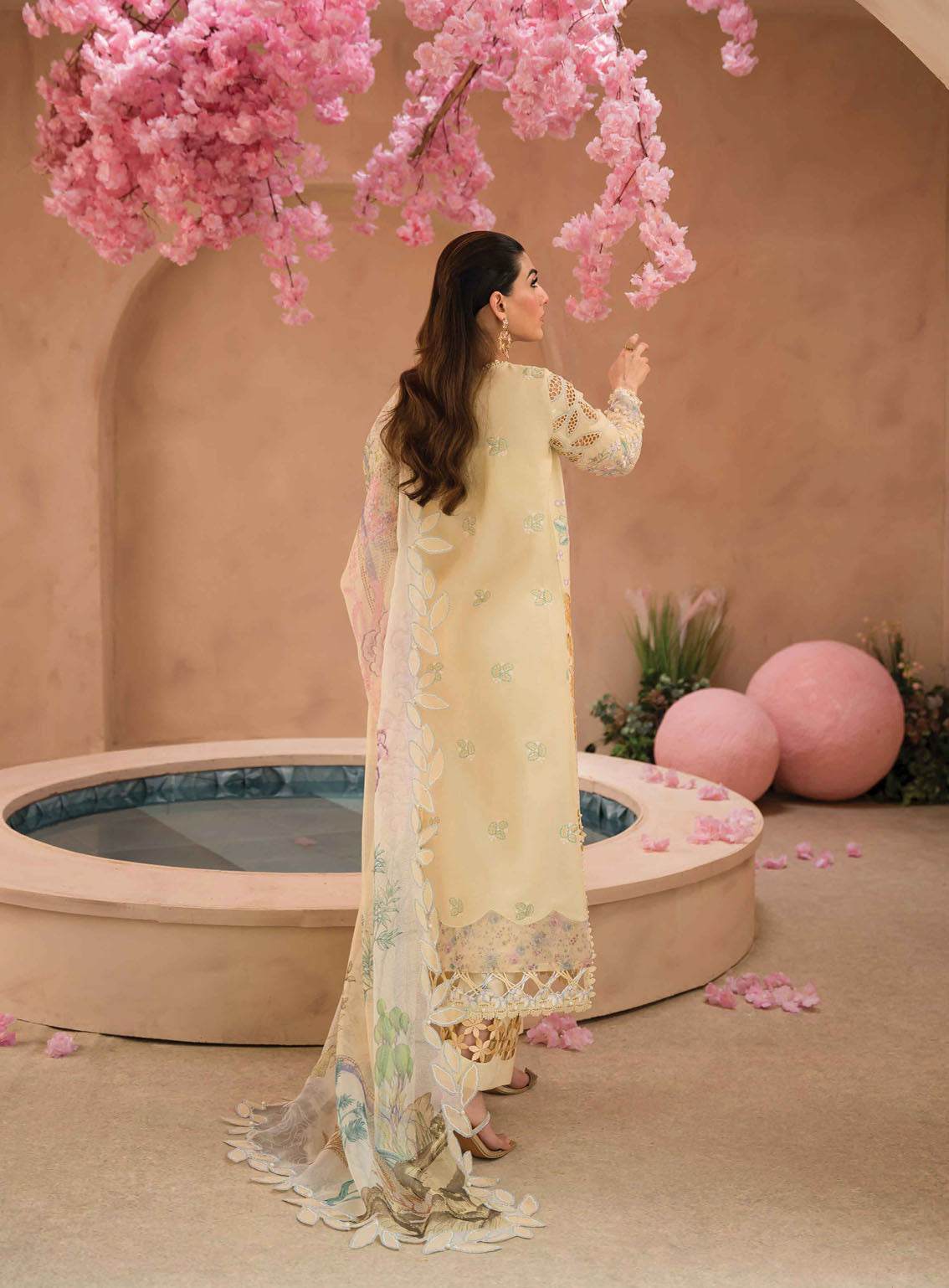 The Painted Garden By Afrozeh Embroidered Lawn 3 Piece Unstitched Suit AF24PG D-08 SWEET SAFFRON The Painted Garden By Afrozeh Embroidered Lawn 3 Piece Unstitched Suit AF24PG D-08 SWEET SAFFRON