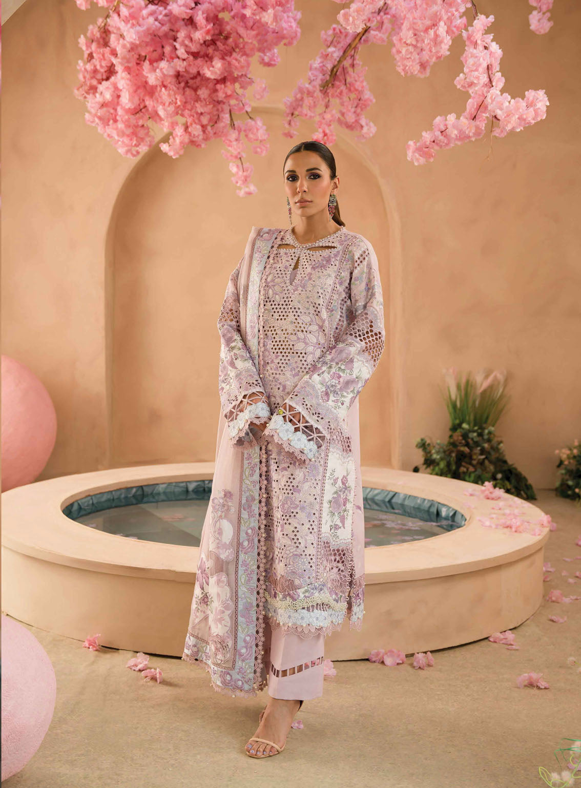 The Painted Garden By Afrozeh Embroidered Lawn 3 Piece Unstitched Suit AF24PG D-09 HONEYSUCKLE The Painted Garden By Afrozeh Embroidered Lawn 3 Piece Unstitched Suit AF24PG D-09 HONEYSUCKLE