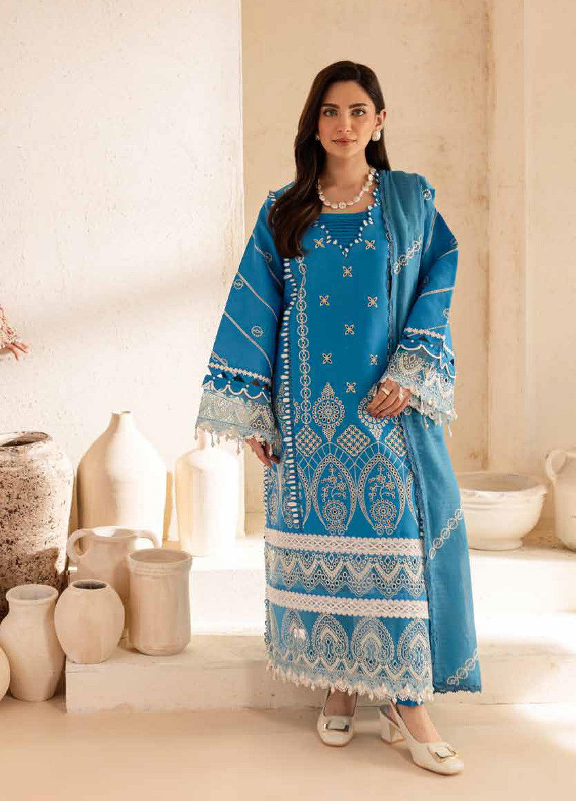 The Summer Garden By Parishay Embroidered Lawn 3 Piece Unstitched Suit PR25TSG D-SG-02 The Summer Garden By Parishay Embroidered Lawn 3 Piece Unstitched Suit PR25TSG D-SG-02
