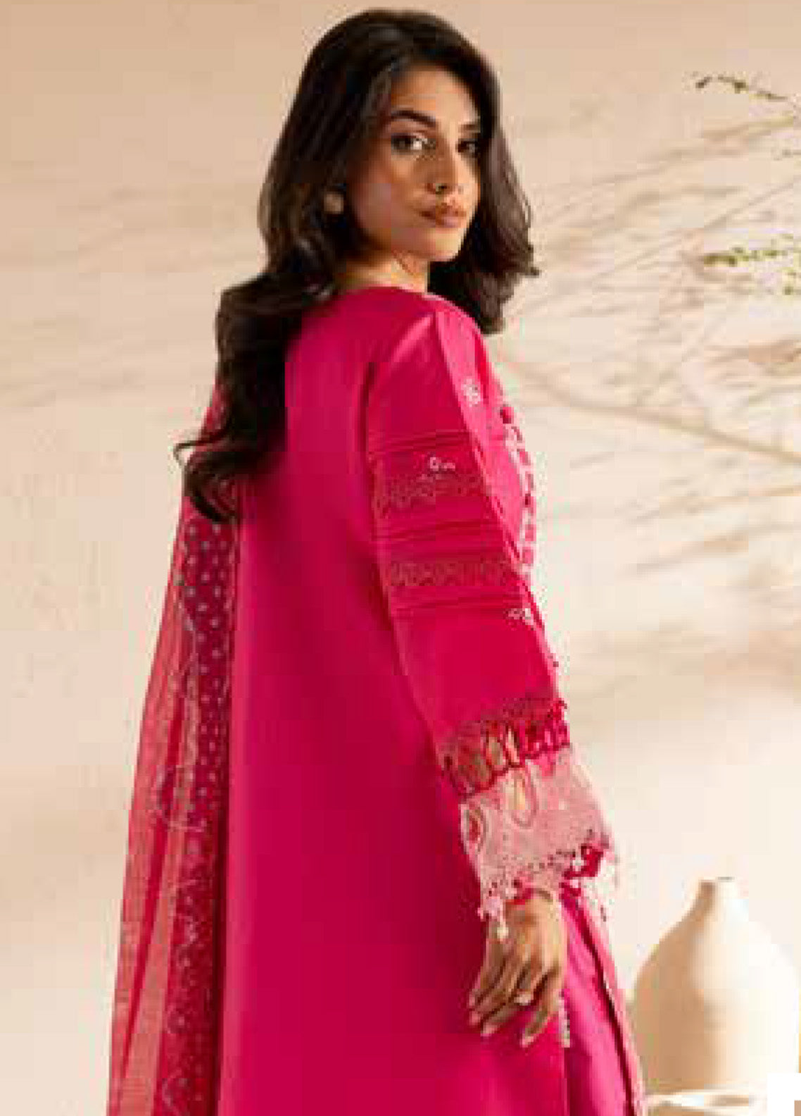 The Summer Garden By Parishay Embroidered Lawn 3 Piece Unstitched Suit PR25TSG D-SG-04 The Summer Garden By Parishay Embroidered Lawn 3 Piece Unstitched Suit PR25TSG D-SG-04