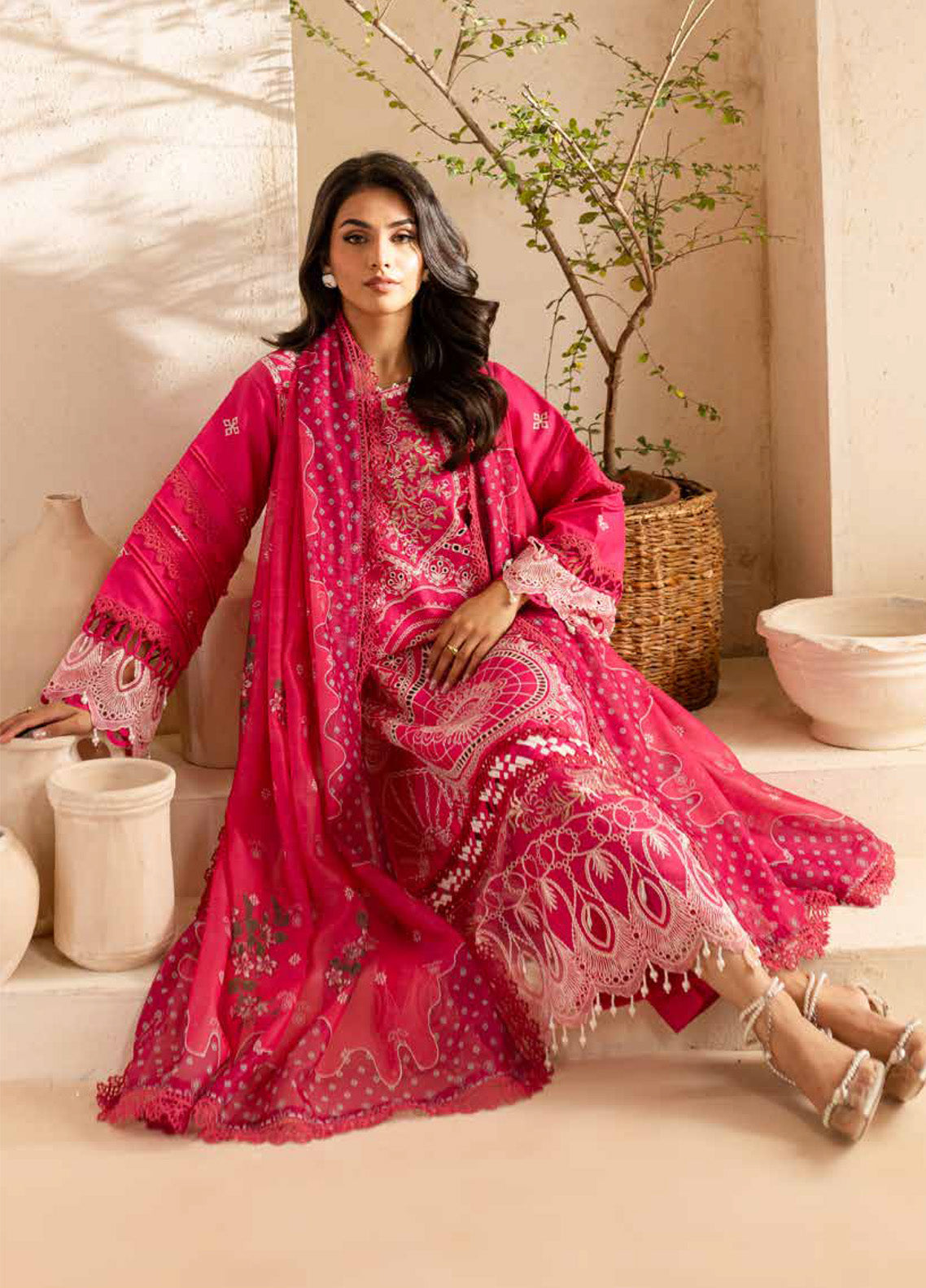 The Summer Garden By Parishay Embroidered Lawn 3 Piece Unstitched Suit PR25TSG D-SG-04 The Summer Garden By Parishay Embroidered Lawn 3 Piece Unstitched Suit PR25TSG D-SG-04