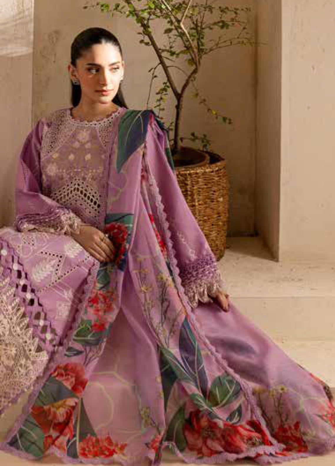 The Summer Garden By Parishay Embroidered Lawn 3 Piece Unstitched Suit PR25TSG D-SG-05 The Summer Garden By Parishay Embroidered Lawn 3 Piece Unstitched Suit PR25TSG D-SG-05