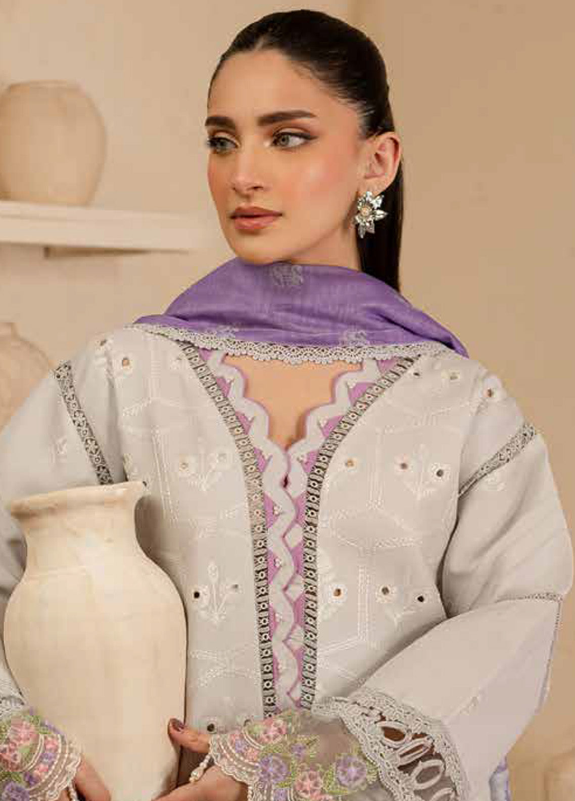 The Summer Garden By Parishay Embroidered Lawn 3 Piece Unstitched Suit PR25TSG D-SG-07 The Summer Garden By Parishay Embroidered Lawn 3 Piece Unstitched Suit PR25TSG D-SG-07