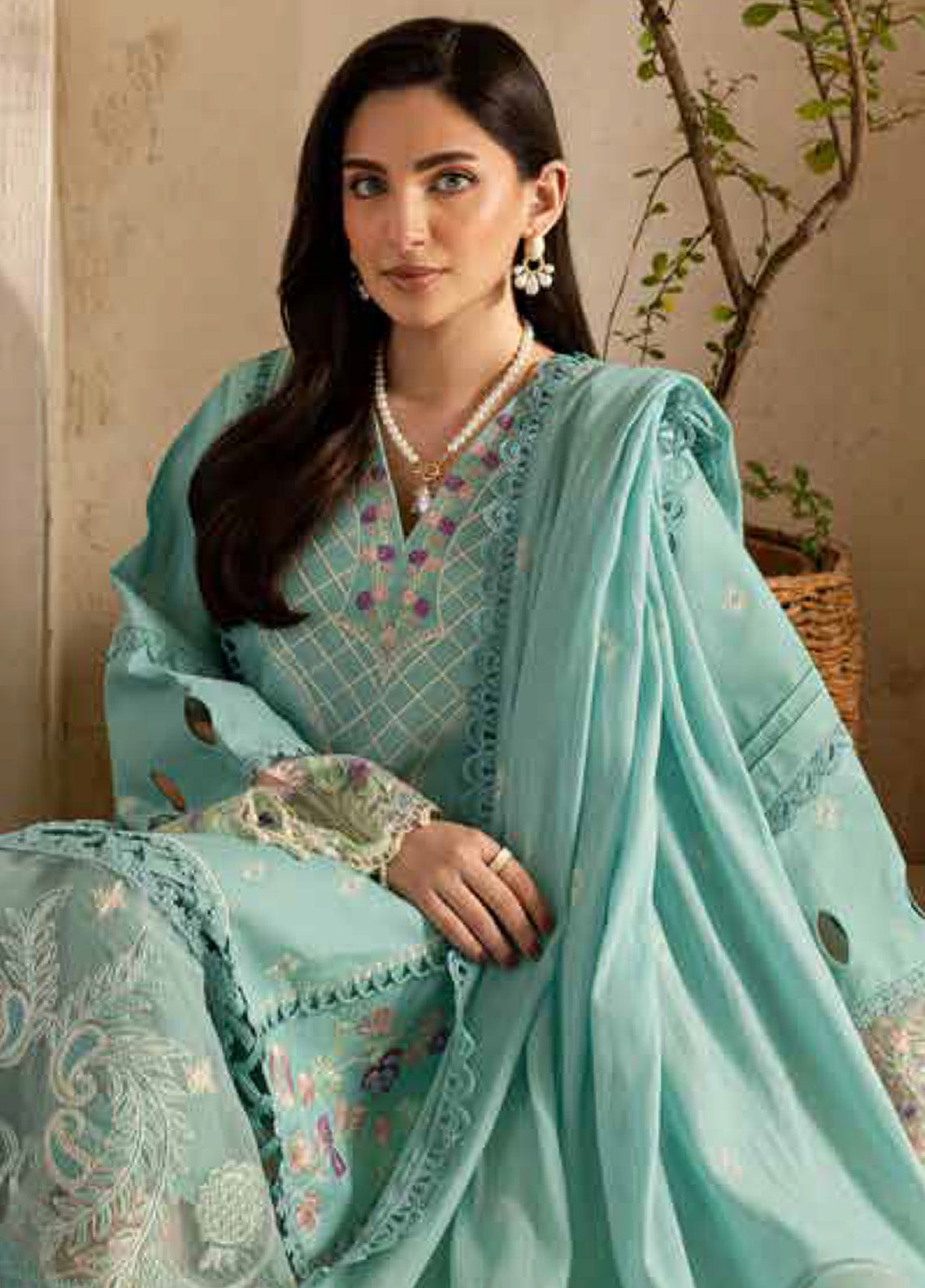 The Summer Garden By Parishay Embroidered Lawn 3 Piece Unstitched Suit PR25TSG D-SG-11 The Summer Garden By Parishay Embroidered Lawn 3 Piece Unstitched Suit PR25TSG D-SG-11