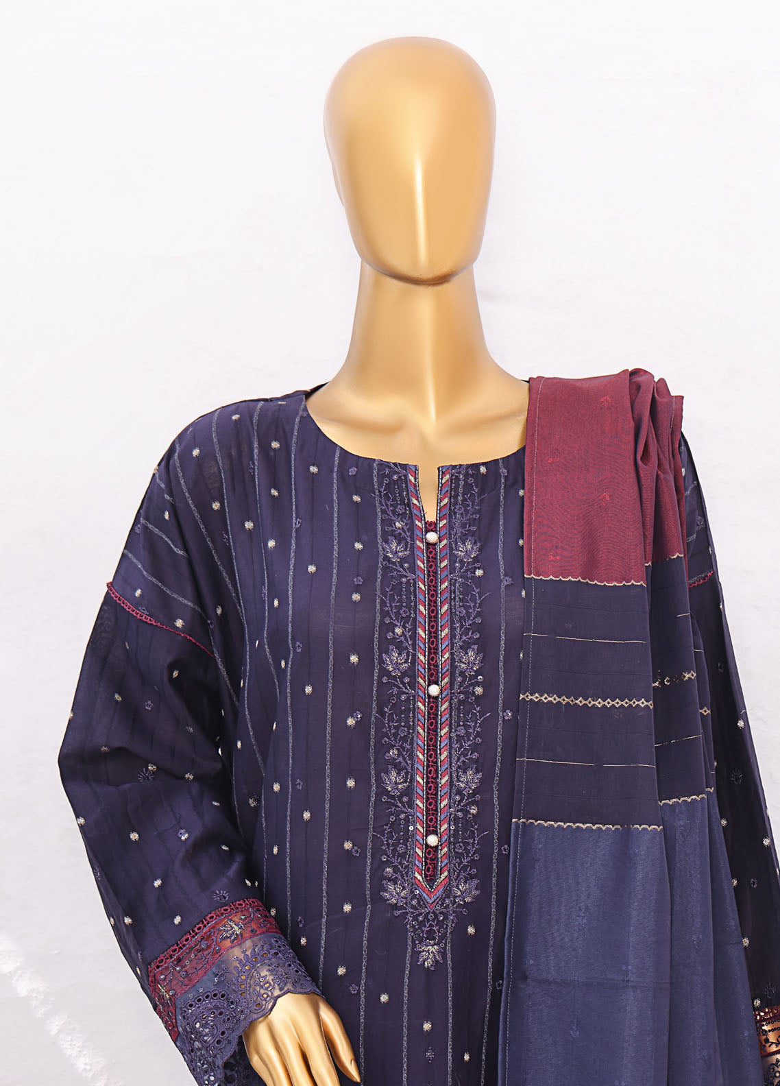 Turkish By HZ Textiles Embroidered Jacquard 3 Piece Unstitched Suit HZ25TJV1 D-TJE-103 Turkish By HZ Textiles Embroidered Jacquard 3 Piece Unstitched Suit HZ25TJV1 D-TJE-103