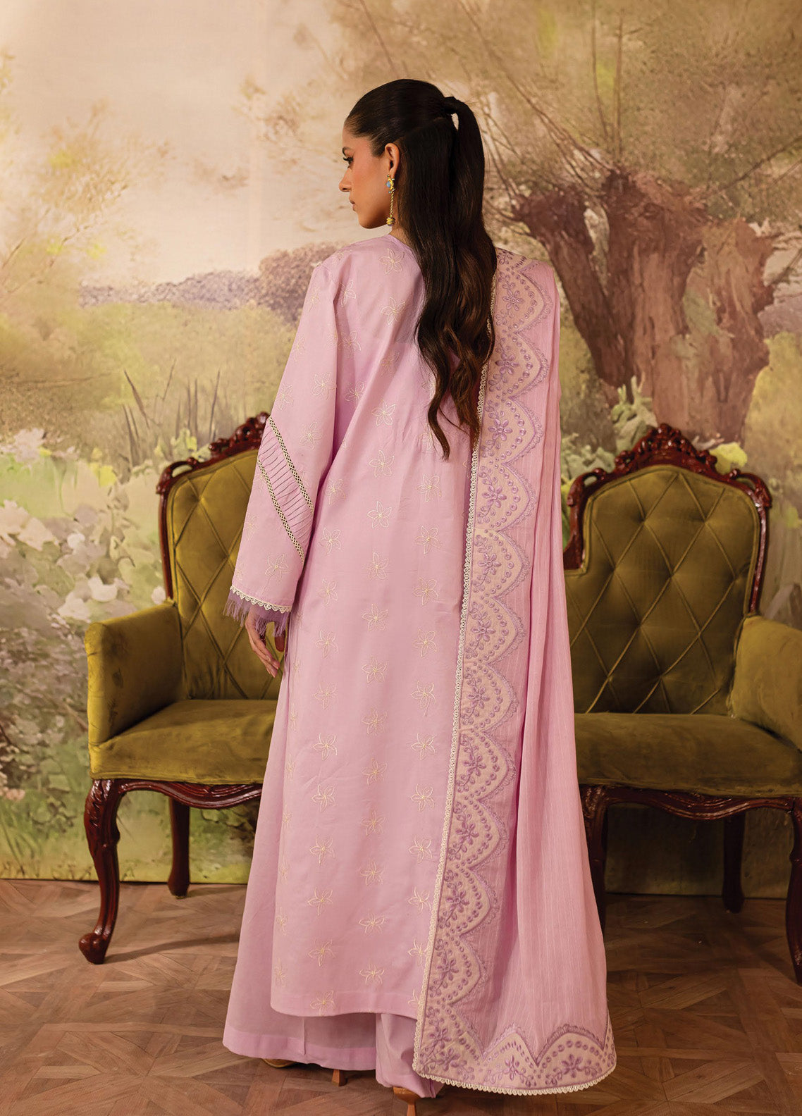 Twilight By Mahnur Embroidered Lawn 3 Piece Unstitched Suit MN25TL D-02B VIOLETTA Twilight By Mahnur Embroidered Lawn 3 Piece Unstitched Suit MN25TL D-02B VIOLETTA