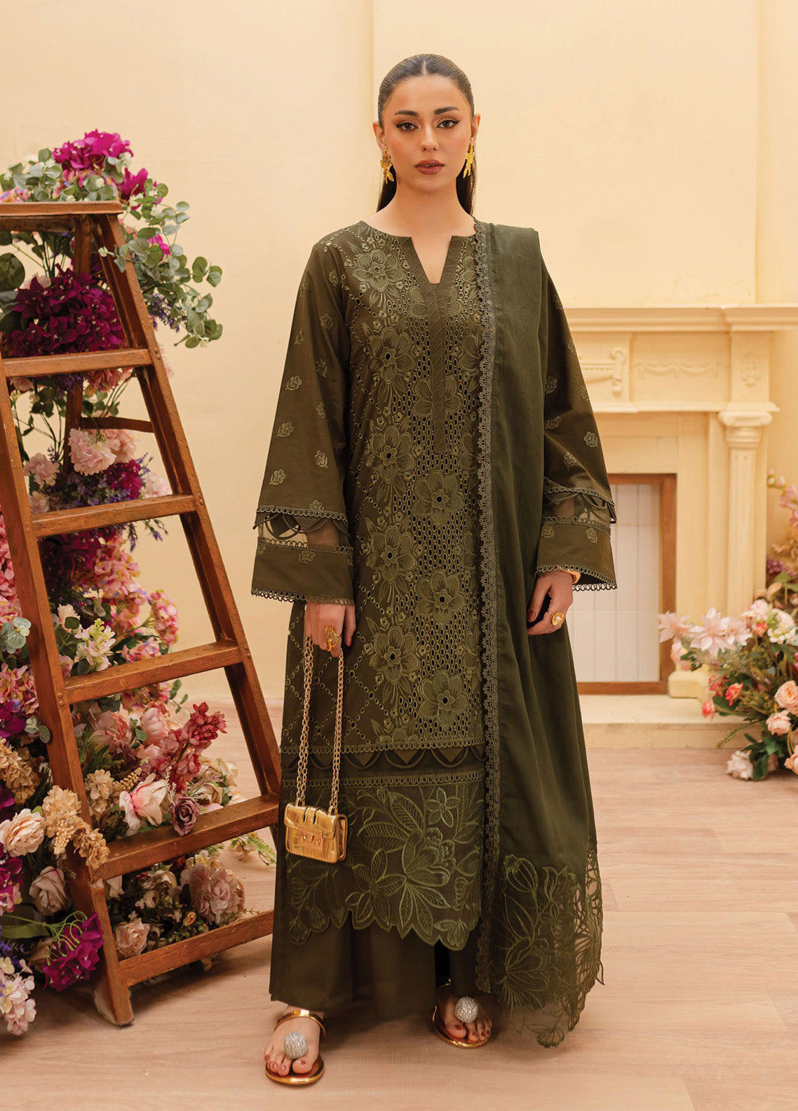 Twilight By Mahnur Embroidered Lawn 3 Piece Unstitched Suit MN25TL D-03B VALERIA Twilight By Mahnur Embroidered Lawn 3 Piece Unstitched Suit MN25TL D-03B VALERIA