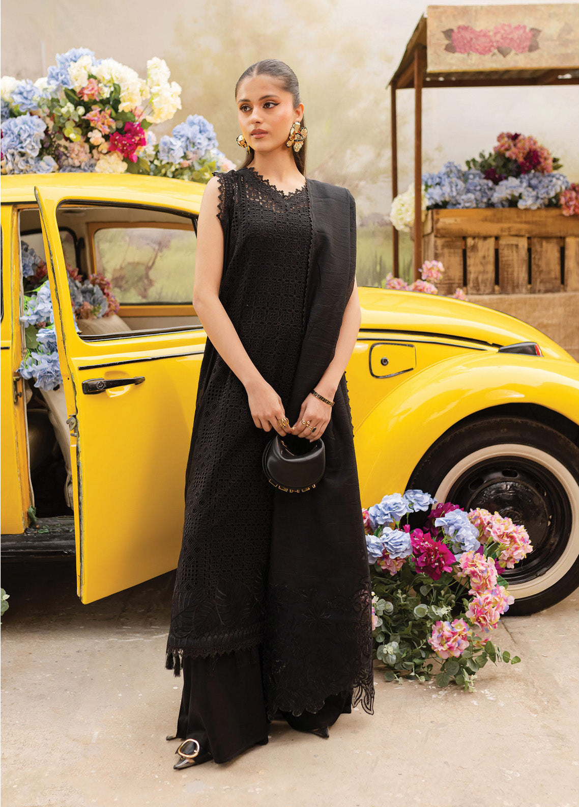 Twilight By Mahnur Embroidered Lawn 3 Piece Unstitched Suit MN25TL D-04A RAVENNA Twilight By Mahnur Embroidered Lawn 3 Piece Unstitched Suit MN25TL D-04A RAVENNA