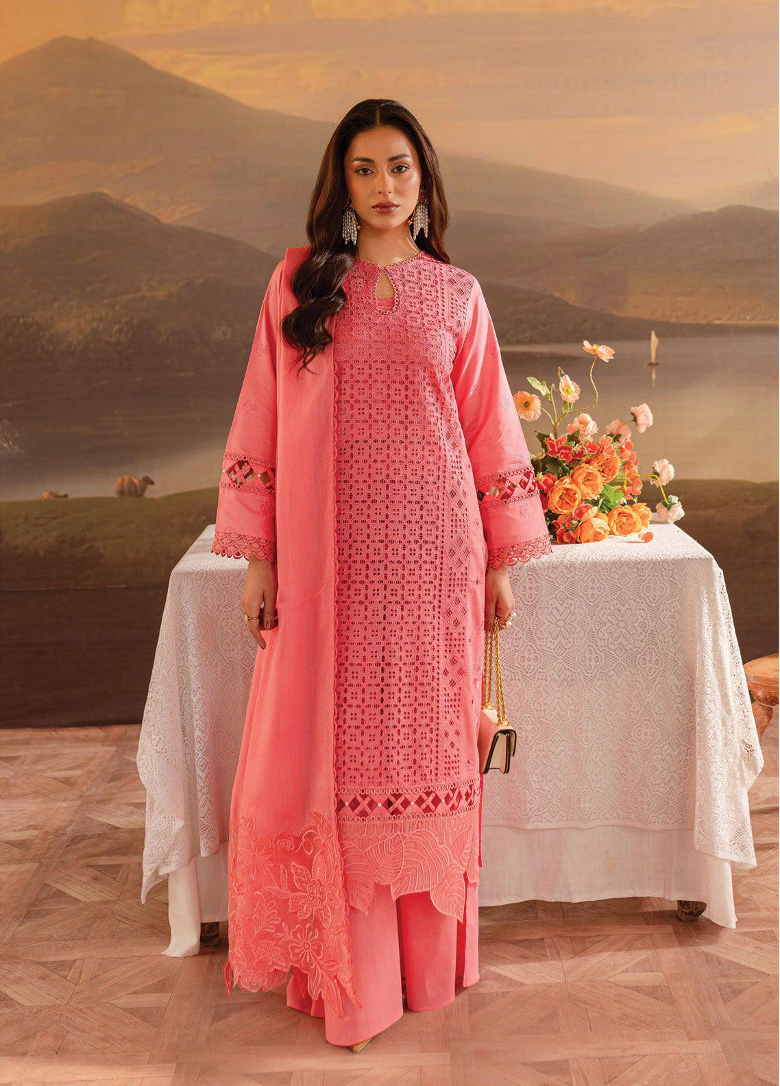 Twilight By Mahnur Embroidered Lawn 3 Piece Unstitched Suit MN25TL D-04B CARISEA Twilight By Mahnur Embroidered Lawn 3 Piece Unstitched Suit MN25TL D-04B CARISEA
