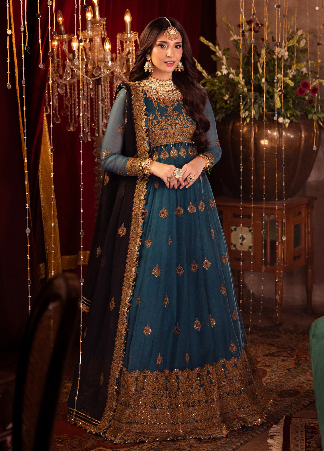 Vasl By Asim Jofa Embroidered Chiffon 3 Piece Unstitched Suit J24V AJYV-09 Vasl By Asim Jofa Embroidered Chiffon 3 Piece Unstitched Suit J24V AJYV-09