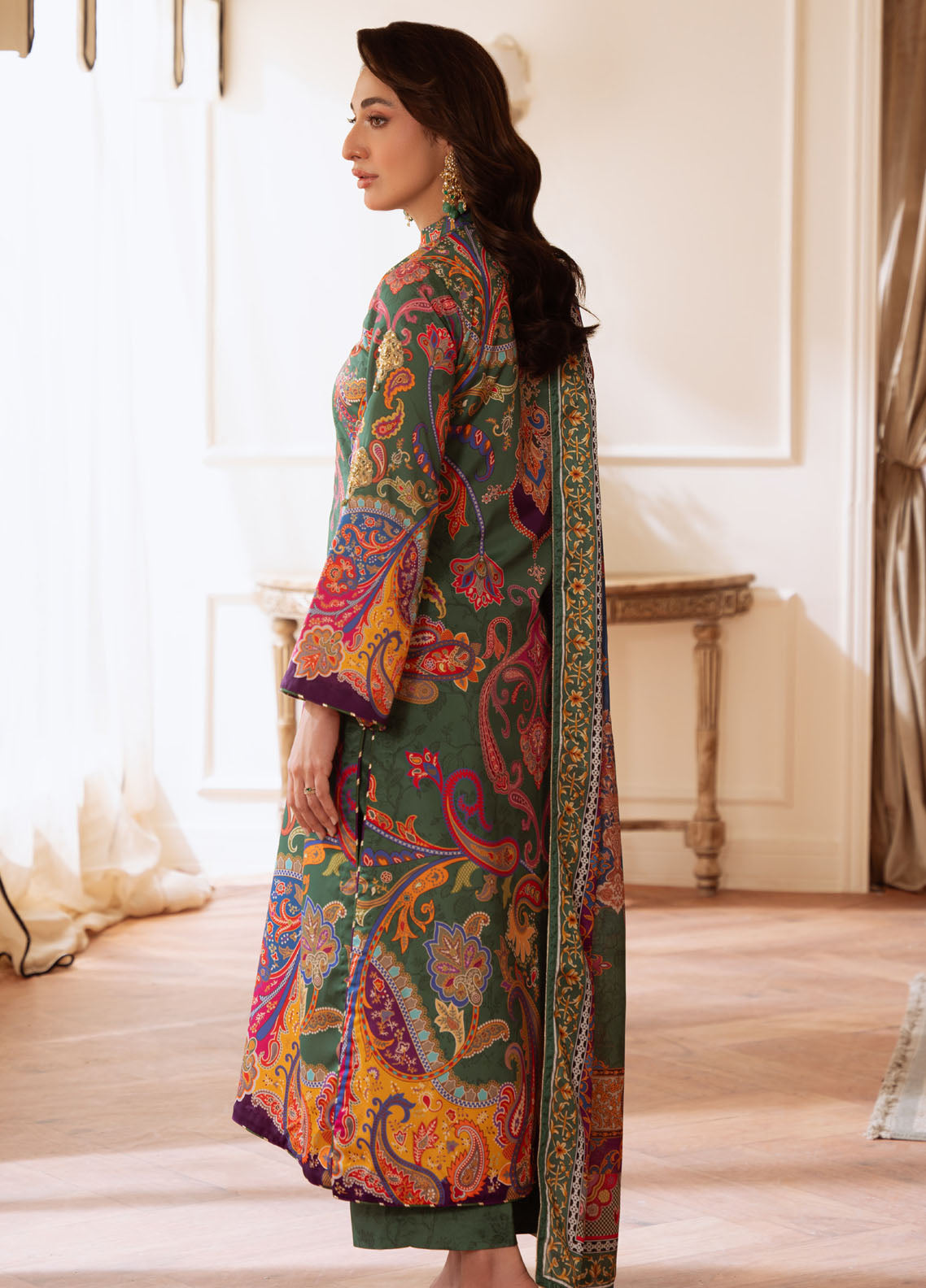 Veloure By Gulaal Embroidered Silk 3 Piece Unstitched Suit GL25VPS D-06 MAJESTIC MOSAIC Veloure By Gulaal Embroidered Silk 3 Piece Unstitched Suit GL25VPS D-06 MAJESTIC MOSAIC