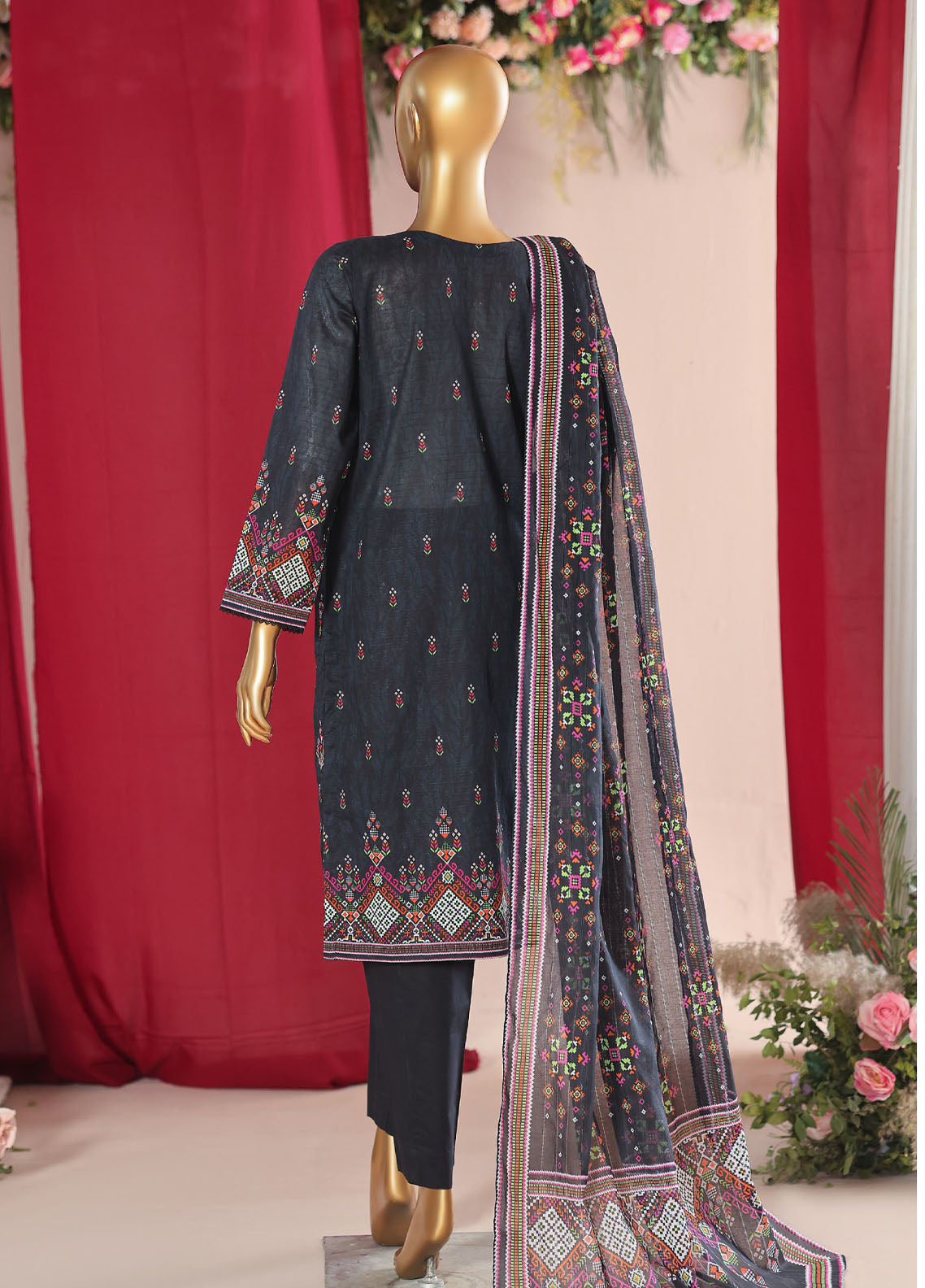Vital By HZ Textiles Embroidered Lawn 3 Piece Unstitched Suit HZ26VE D-VEC-09 Vital By HZ Textiles Embroidered Lawn 3 Piece Unstitched Suit HZ26VE D-VEC-09