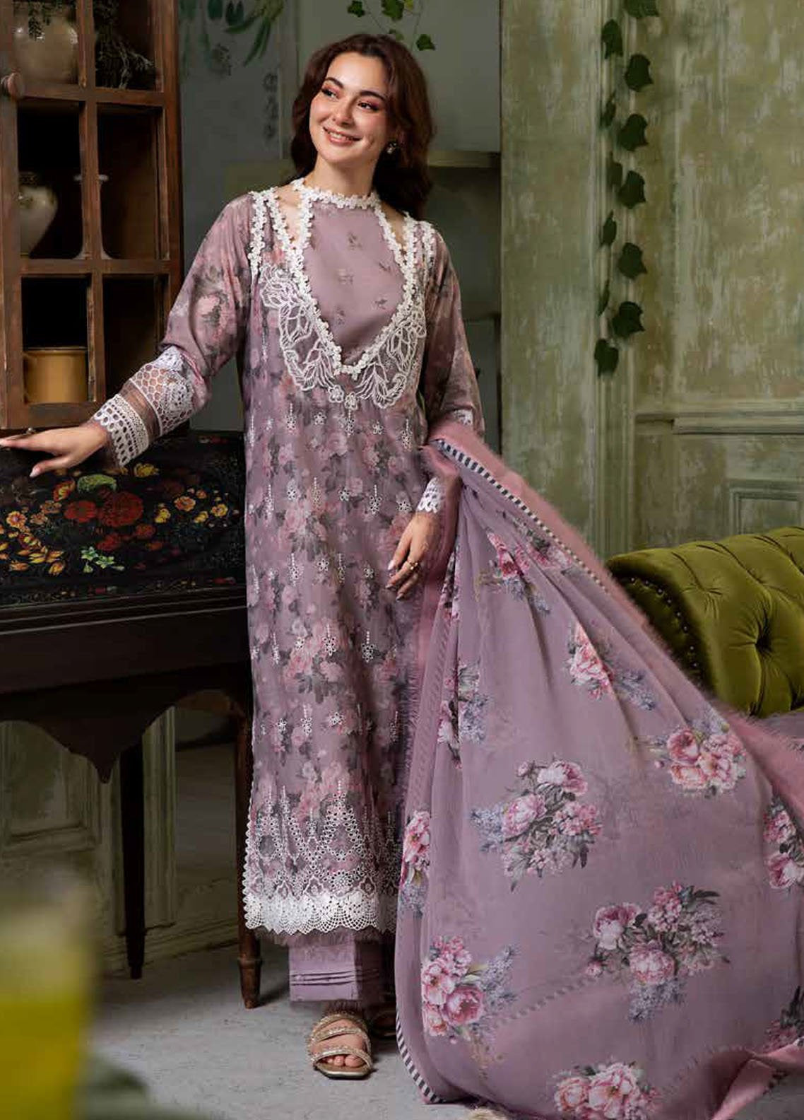 Vital By Sobia Nazir Embroidered Lawn 3 Piece Unstitched Suit SN25VV2 D-2A Vital By Sobia Nazir Embroidered Lawn 3 Piece Unstitched Suit SN25VV2 D-2A