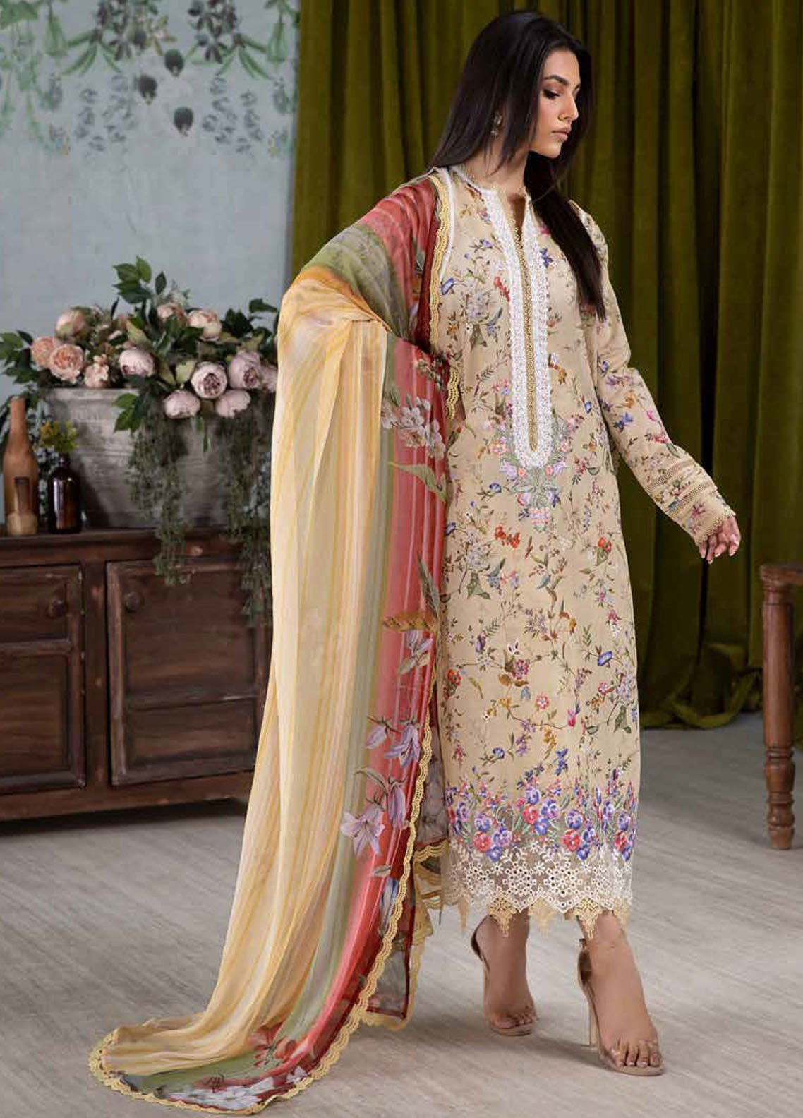 Vital By Sobia Nazir Embroidered Lawn 3 Piece Unstitched Suit SN25VV2 D-3A Vital By Sobia Nazir Embroidered Lawn 3 Piece Unstitched Suit SN25VV2 D-3A