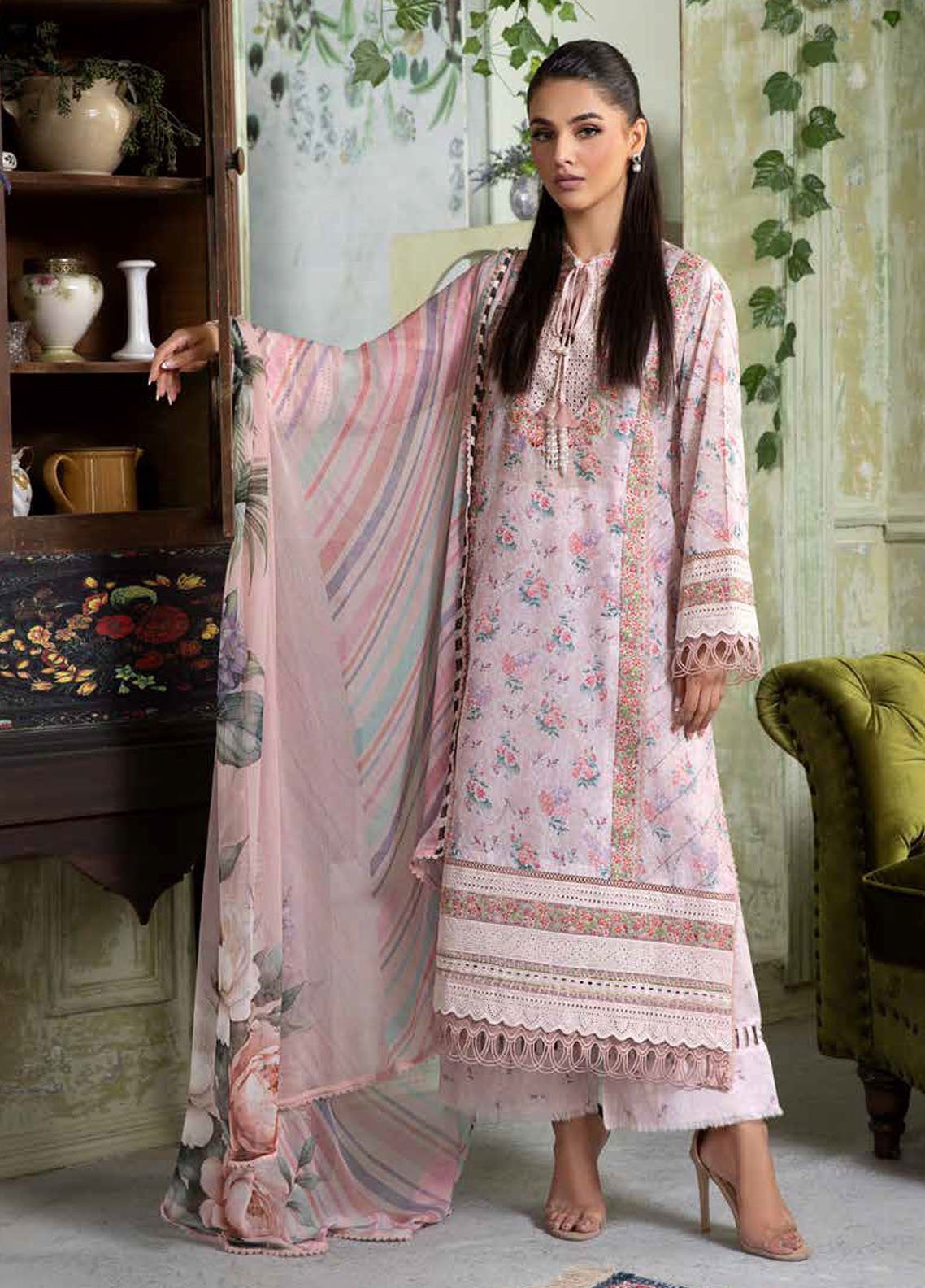 Vital By Sobia Nazir Embroidered Lawn 3 Piece Unstitched Suit SN25VV2 D-4A Vital By Sobia Nazir Embroidered Lawn 3 Piece Unstitched Suit SN25VV2 D-4A