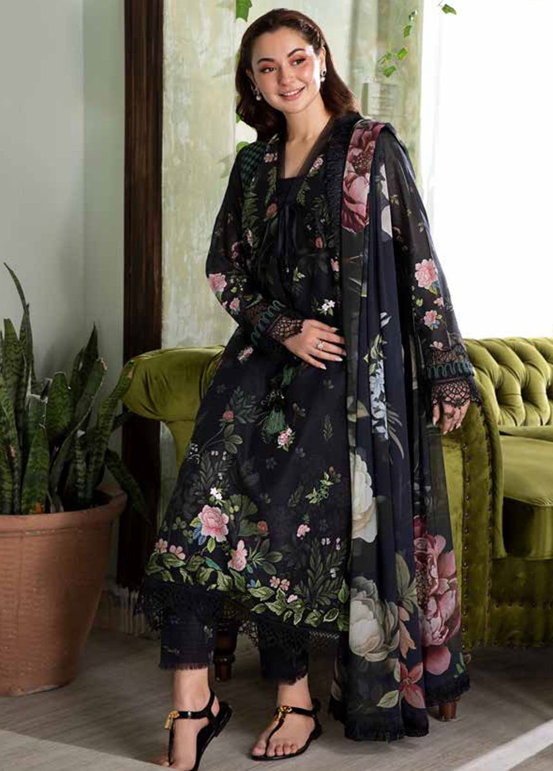 Vital By Sobia Nazir Embroidered Lawn 3 Piece Unstitched Suit SN25VV2 D-5A Vital By Sobia Nazir Embroidered Lawn 3 Piece Unstitched Suit SN25VV2 D-5A