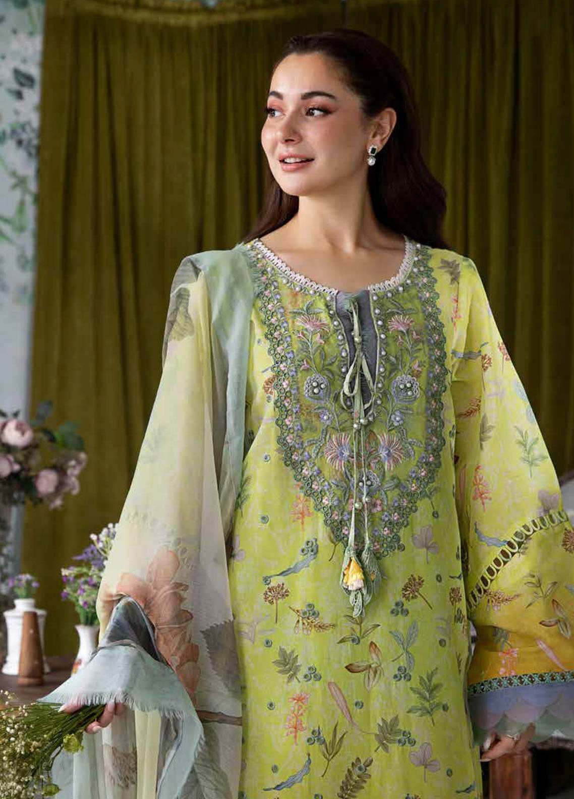 Vital By Sobia Nazir Embroidered Lawn 3 Piece Unstitched Suit SN25VV2 D-6A Vital By Sobia Nazir Embroidered Lawn 3 Piece Unstitched Suit SN25VV2 D-6A