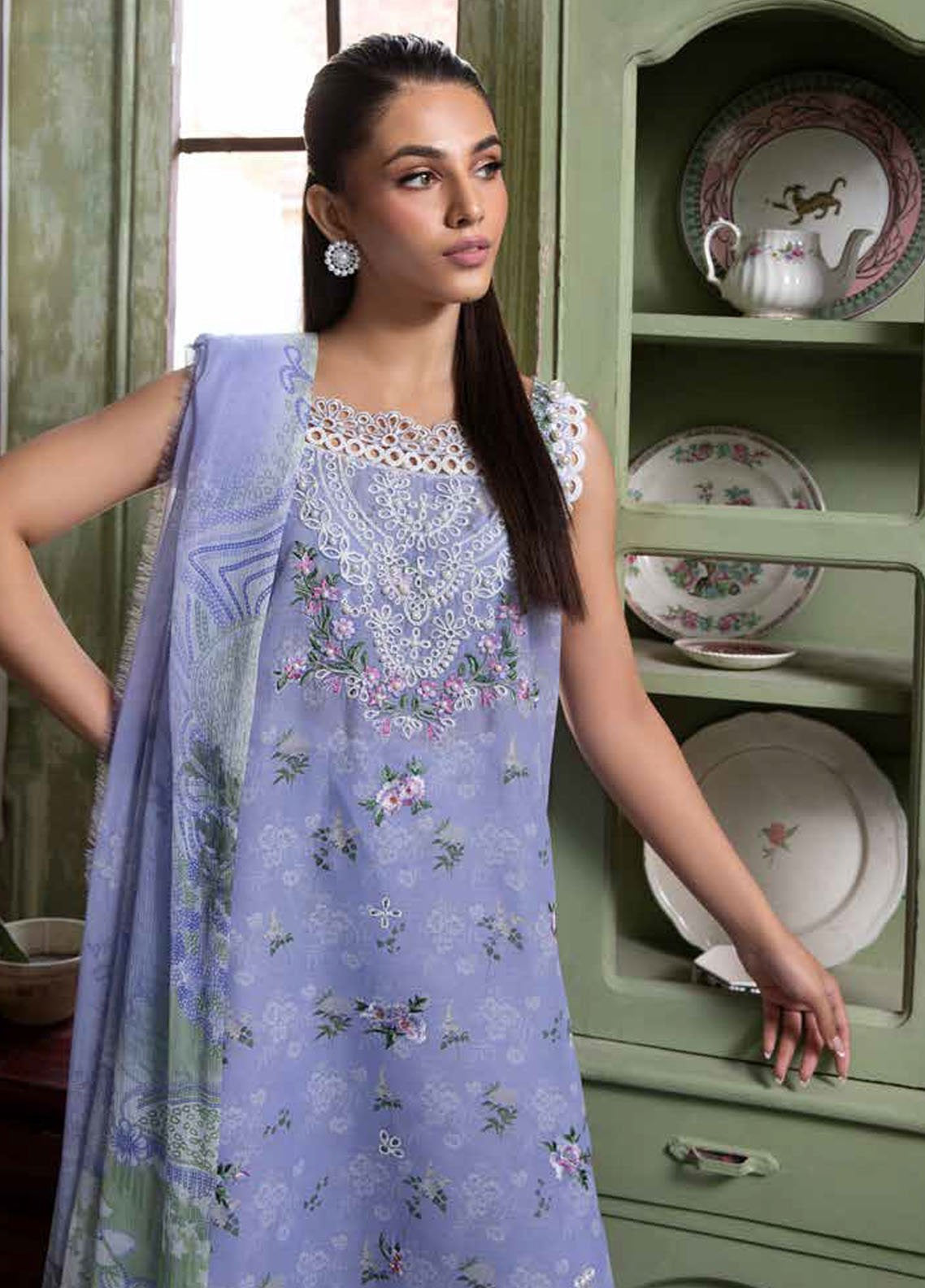 Vital By Sobia Nazir Embroidered Lawn 3 Piece Unstitched Suit SN25VV2 D-7A Vital By Sobia Nazir Embroidered Lawn 3 Piece Unstitched Suit SN25VV2 D-7A