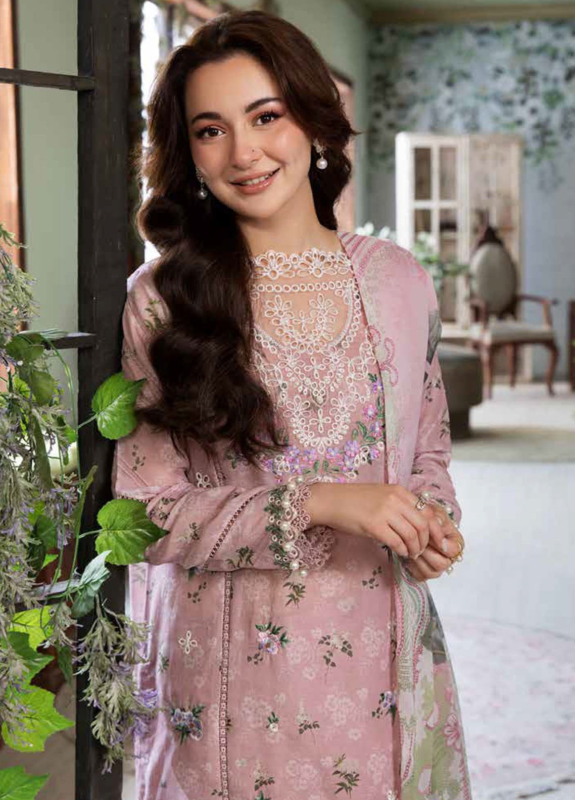 Vital By Sobia Nazir Embroidered Lawn 3 Piece Unstitched Suit SN25VV2 D-7B Vital By Sobia Nazir Embroidered Lawn 3 Piece Unstitched Suit SN25VV2 D-7B