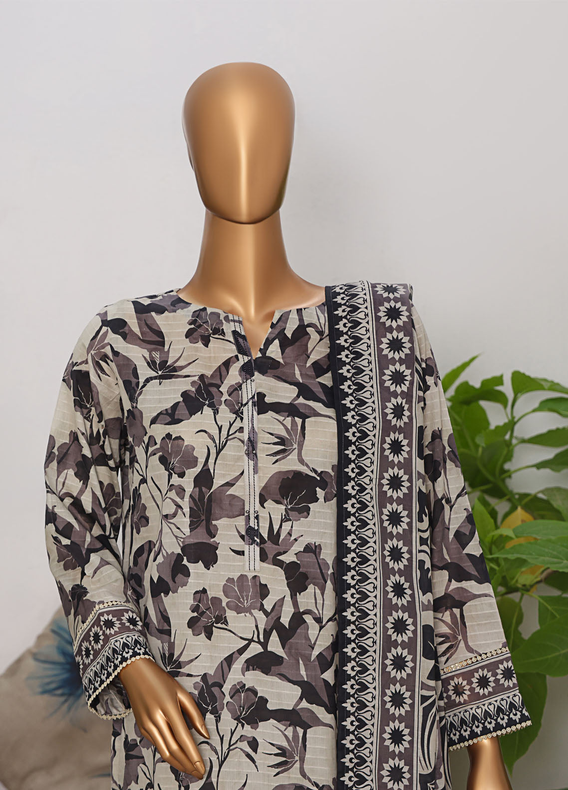 Vital Prints By HZ Textiles Slub Lawn 3 Piece Unstitched Suit HZ25VPSLD VP-07 Vital Prints By HZ Textiles Slub Lawn 3 Piece Unstitched Suit HZ25VPSLD VP-07