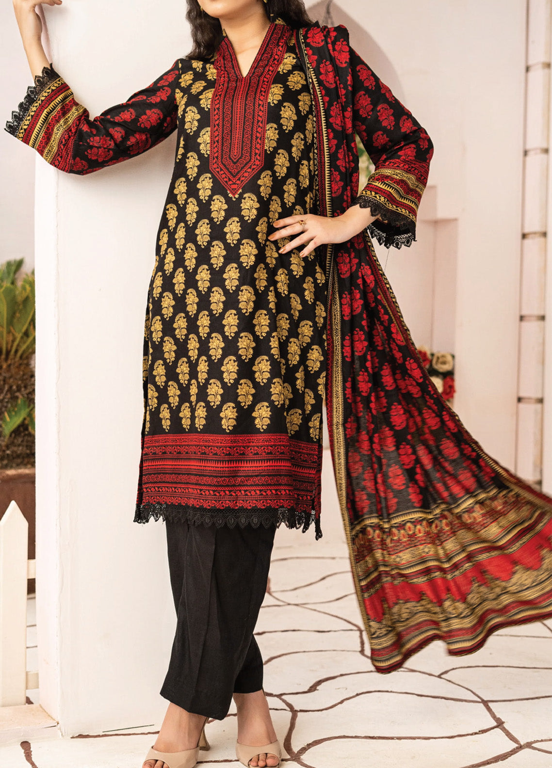 VS Textile Daman Printed Cambric 3 Piece Unstitched Suit VS24DV1 D-603-A VS Textile Daman Printed Cambric 3 Piece Unstitched Suit VS24DV1 D-603-A