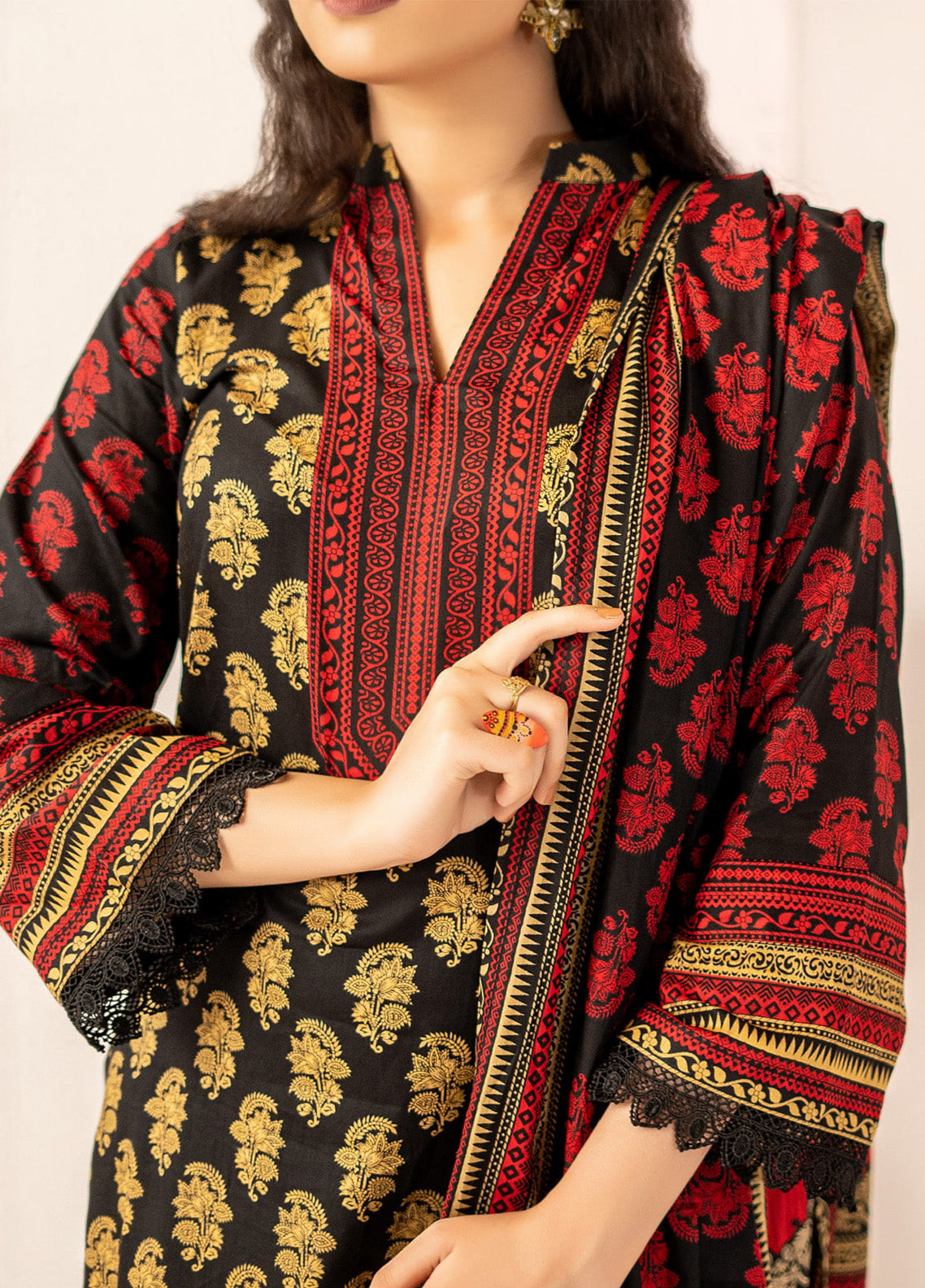 VS Textile Daman Printed Cambric 3 Piece Unstitched Suit VS24DV1 D-603-A VS Textile Daman Printed Cambric 3 Piece Unstitched Suit VS24DV1 D-603-A