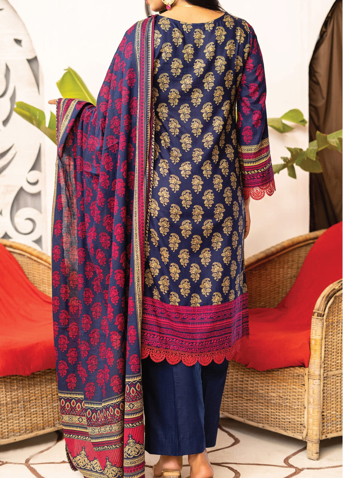 VS Textile Daman Printed Cambric 3 Piece Unstitched Suit VS24DV1 D-603-B VS Textile Daman Printed Cambric 3 Piece Unstitched Suit VS24DV1 D-603-B