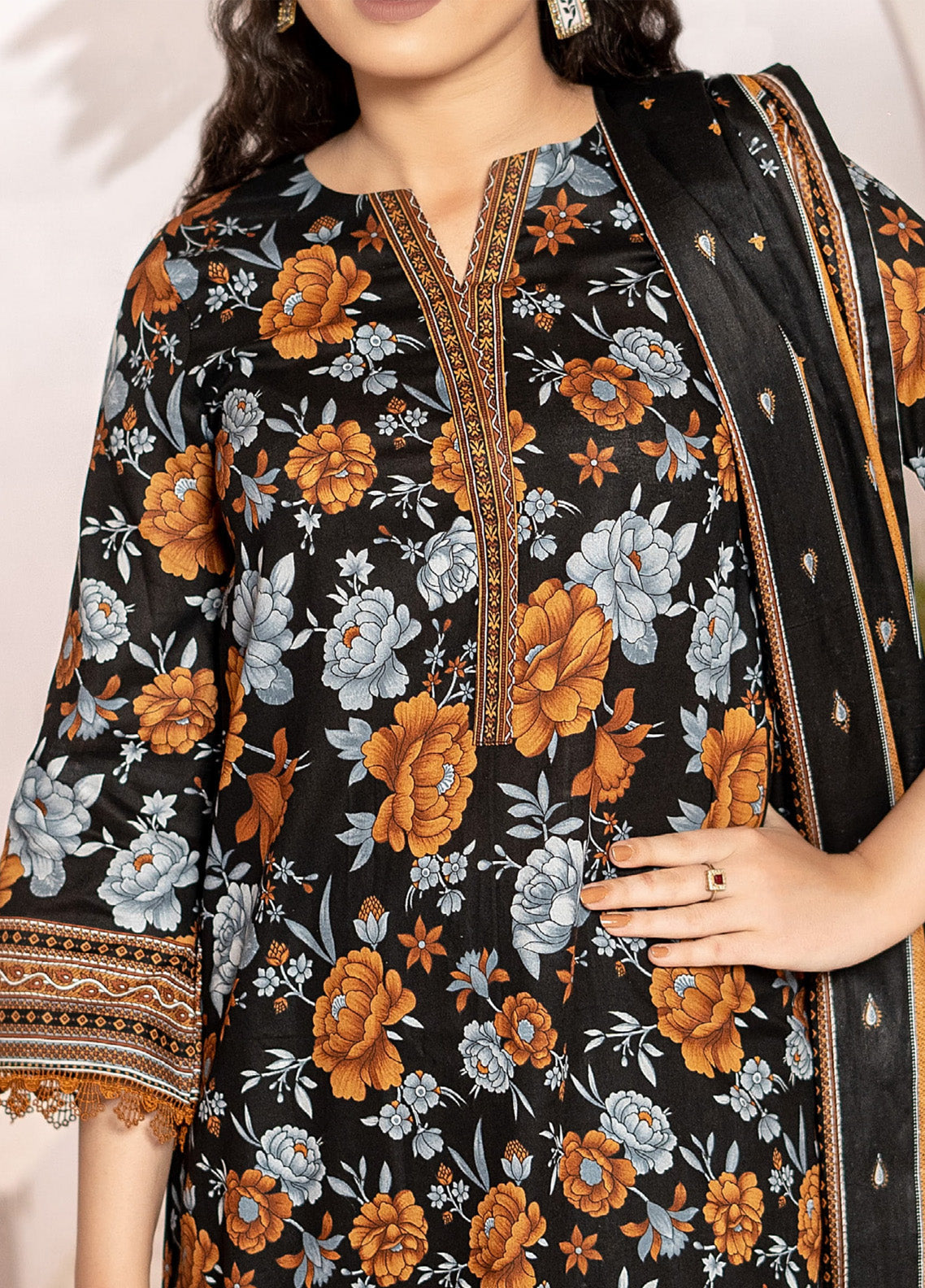 VS Textile Daman Printed Cambric 3 Piece Unstitched Suit VS24DV1 D-604-A VS Textile Daman Printed Cambric 3 Piece Unstitched Suit VS24DV1 D-604-A