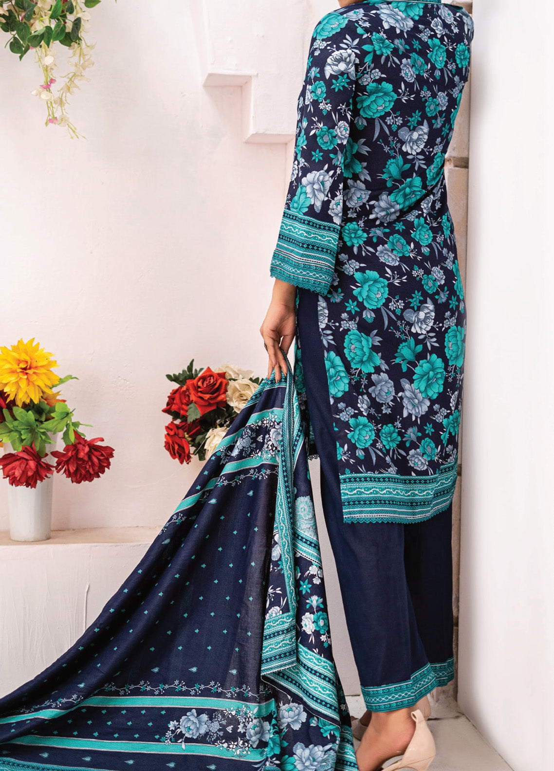 VS Textile Daman Printed Cambric 3 Piece Unstitched Suit VS24DV1 D-604-B VS Textile Daman Printed Cambric 3 Piece Unstitched Suit VS24DV1 D-604-B