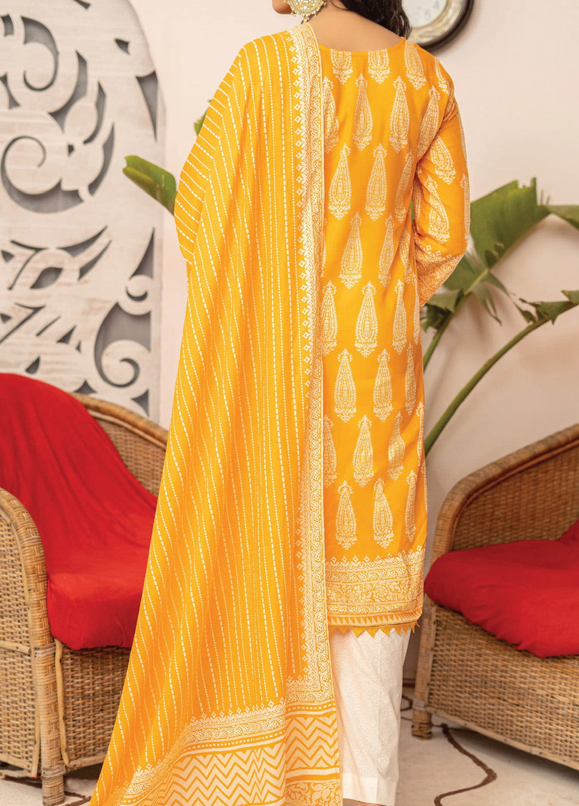 VS Textile Daman Printed Cambric 3 Piece Unstitched Suit VS24DV1 D-606-A VS Textile Daman Printed Cambric 3 Piece Unstitched Suit VS24DV1 D-606-A