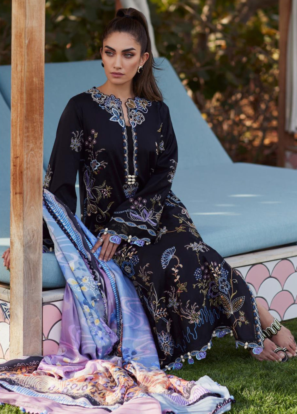 WES By Farah Talib Aziz Embroidered Jacquard 3 Piece Unstitched Suit FTA25WL D-05 BELLE BLACK WES By Farah Talib Aziz Embroidered Jacquard 3 Piece Unstitched Suit FTA25WL D-05 BELLE BLACK