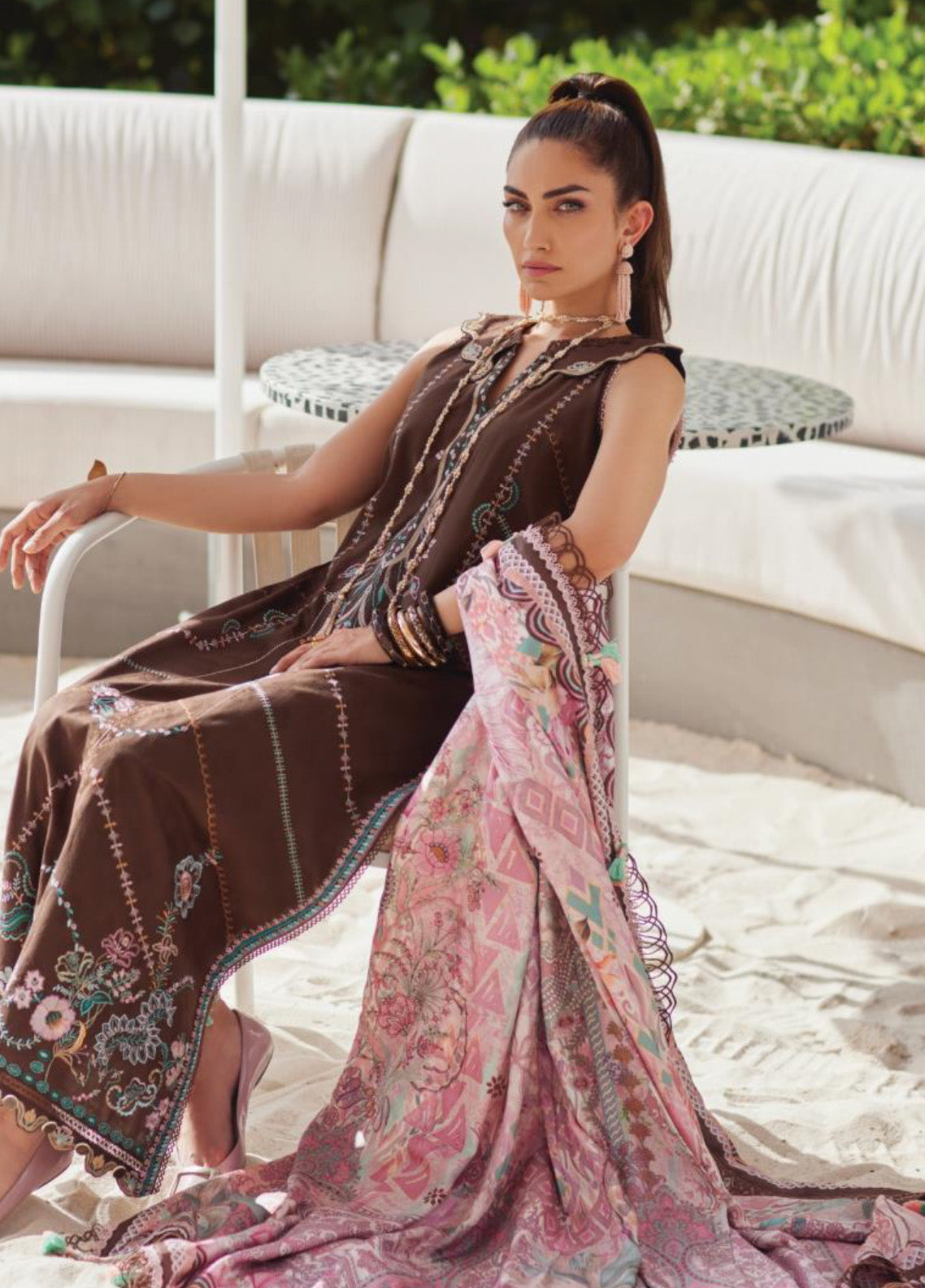 WES By Farah Talib Aziz Embroidered Jacquard 3 Piece Unstitched Suit FTA25WL D-08 LUELLA LINDTT WES By Farah Talib Aziz Embroidered Jacquard 3 Piece Unstitched Suit FTA25WL D-08 LUELLA LINDTT