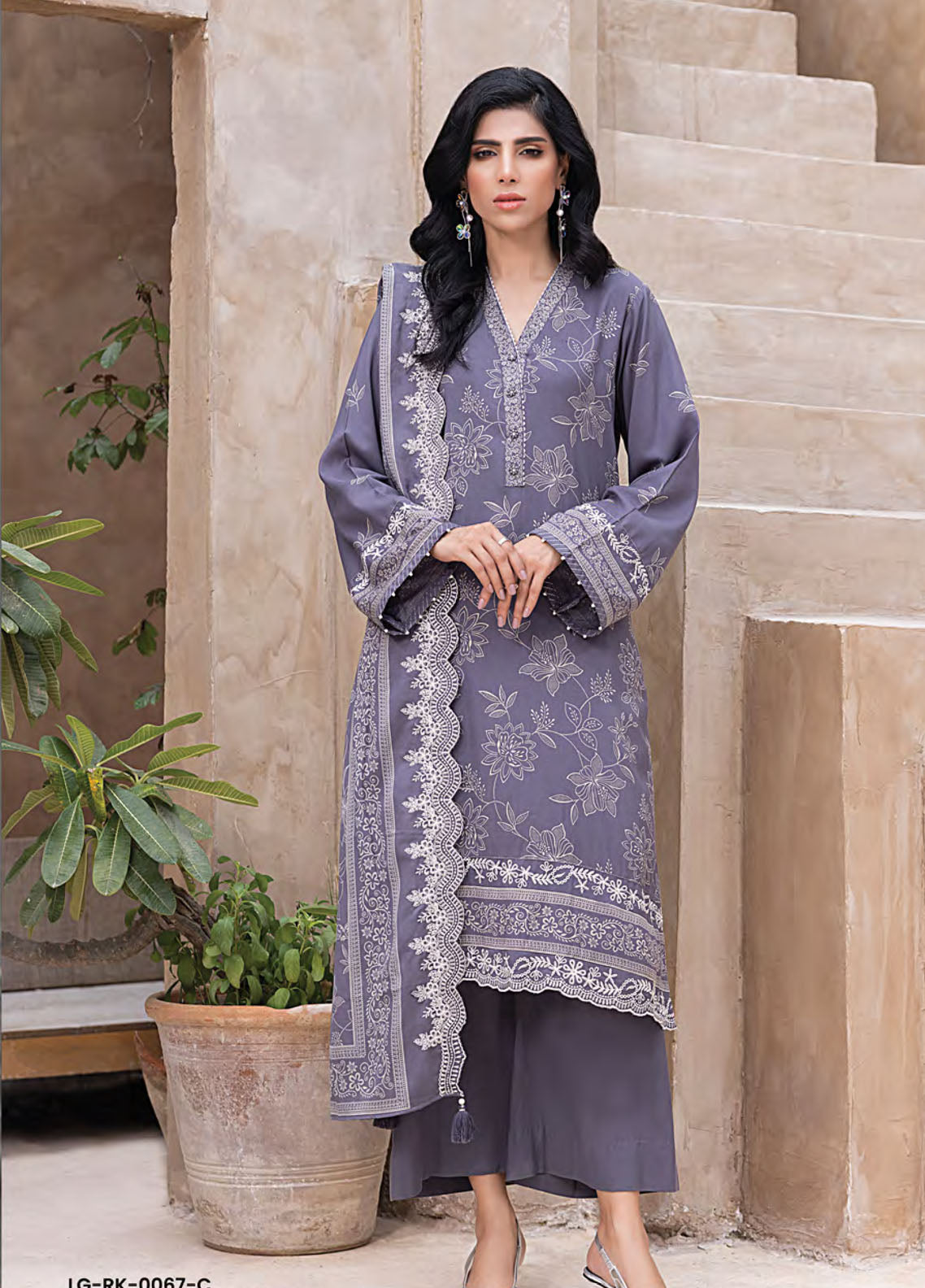 Winter Essentials By LSM Lakhany Embroidered Cashmi Wool 3 Piece Unstitched Suit LSM25WEE D-LG-RK-0067-C Winter Essentials By LSM Lakhany Embroidered Cashmi Wool 3 Piece Unstitched Suit LSM25WEE D-LG-RK-0067-C
