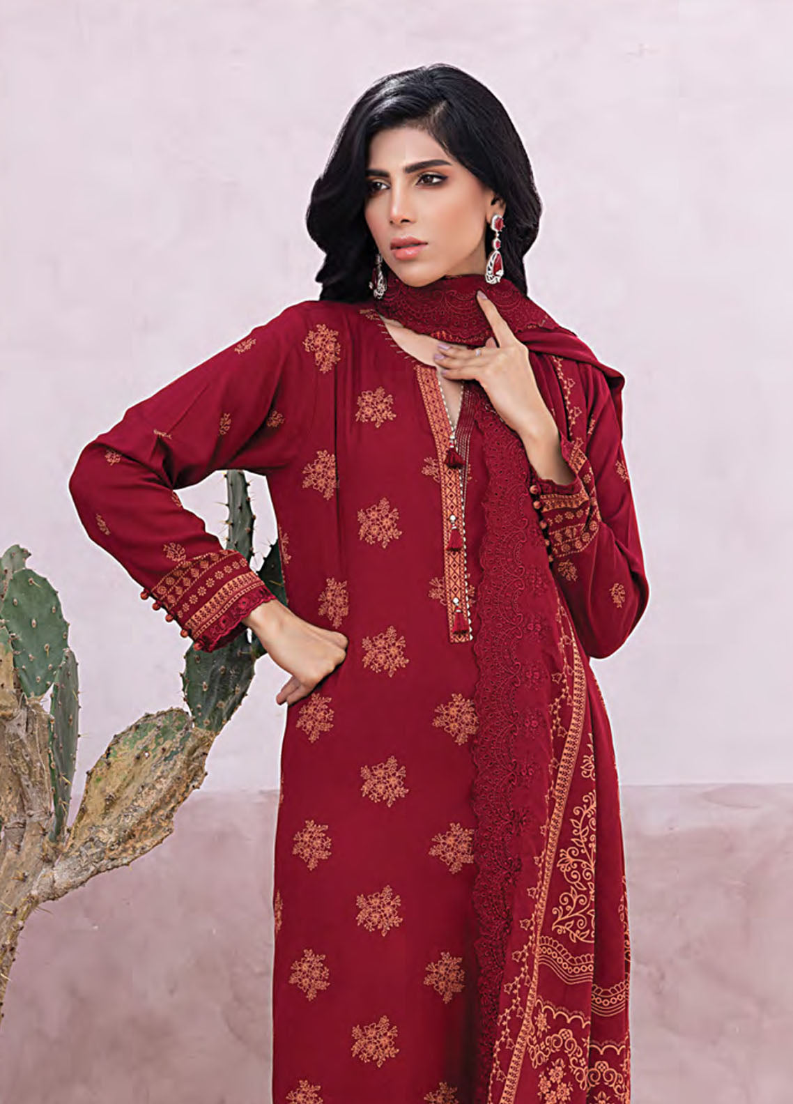Winter Essentials By LSM Lakhany Embroidered Cashmi Wool 3 Piece Unstitched Suit LSM25WEE D-LG-SG-0019-C Winter Essentials By LSM Lakhany Embroidered Cashmi Wool 3 Piece Unstitched Suit LSM25WEE D-LG-SG-0019-C