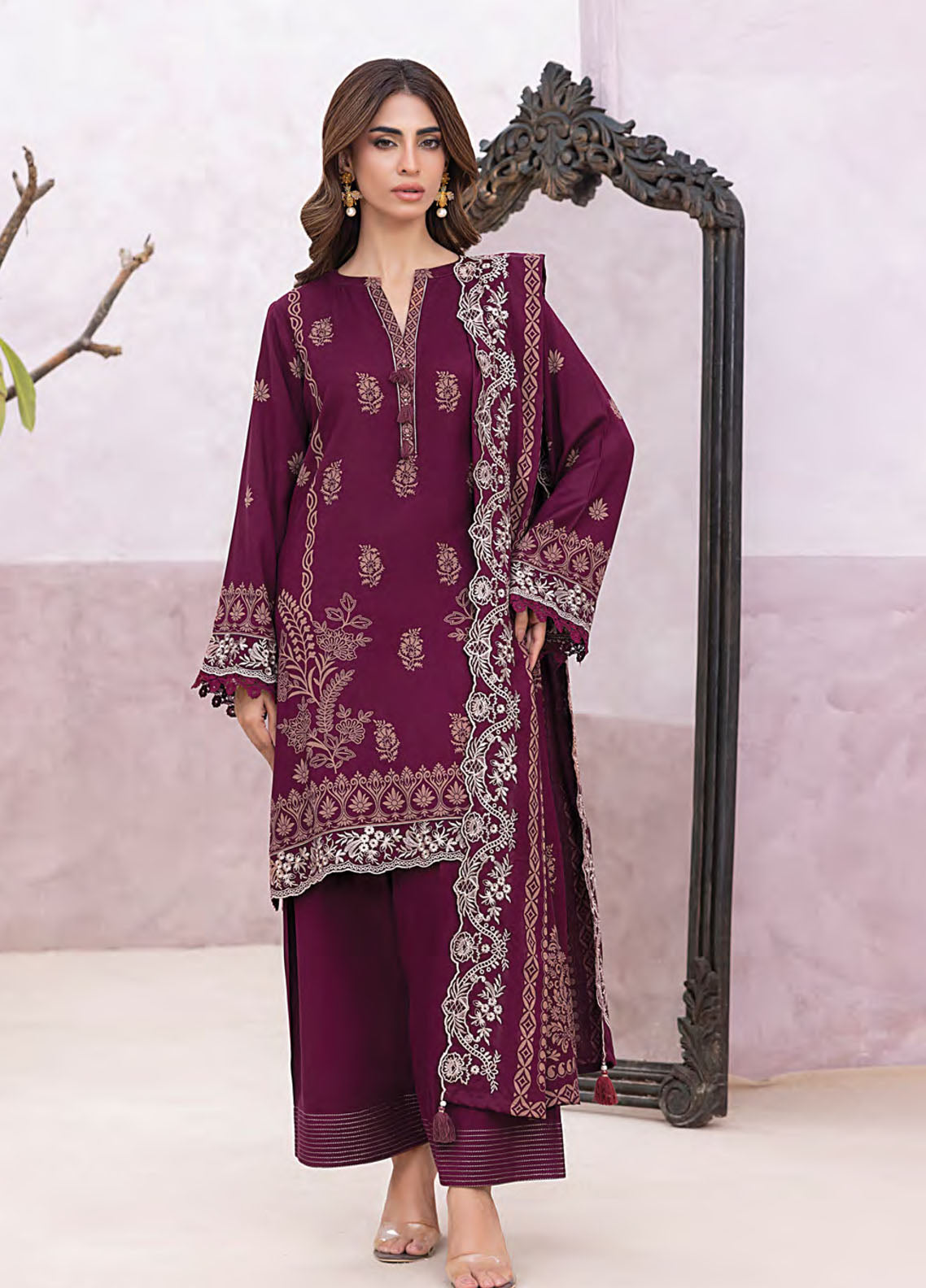 Winter Essentials By LSM Lakhany Embroidered Cashmi Wool 3 Piece Unstitched Suit LSM25WEE D-LG-UB-0210-C Winter Essentials By LSM Lakhany Embroidered Cashmi Wool 3 Piece Unstitched Suit LSM25WEE D-LG-UB-0210-C