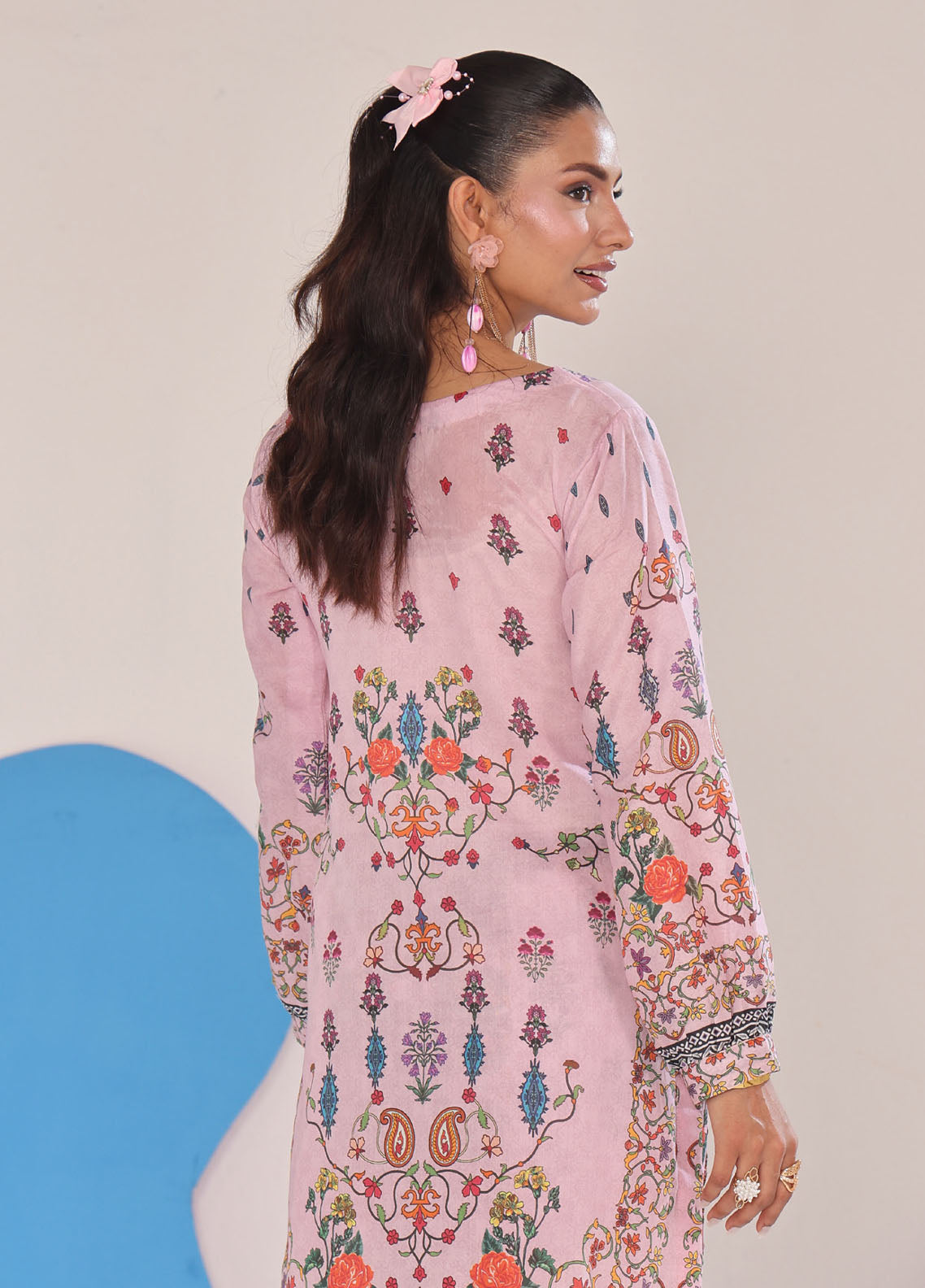 Working Women By Schick Digital Printed Lawn 2 Piece Unstitched Suit SDH25WWV2 DP-01 Working Women By Schick Digital Printed Lawn 2 Piece Unstitched Suit SDH25WWV2 DP-01