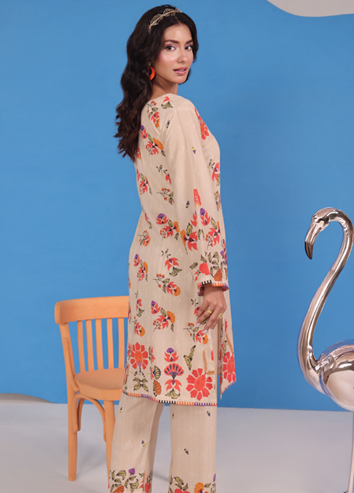 Working Women By Schick Digital Printed Lawn 2 Piece Unstitched Suit SDH25WWV3 DP-01 Working Women By Schick Digital Printed Lawn 2 Piece Unstitched Suit SDH25WWV3 DP-01