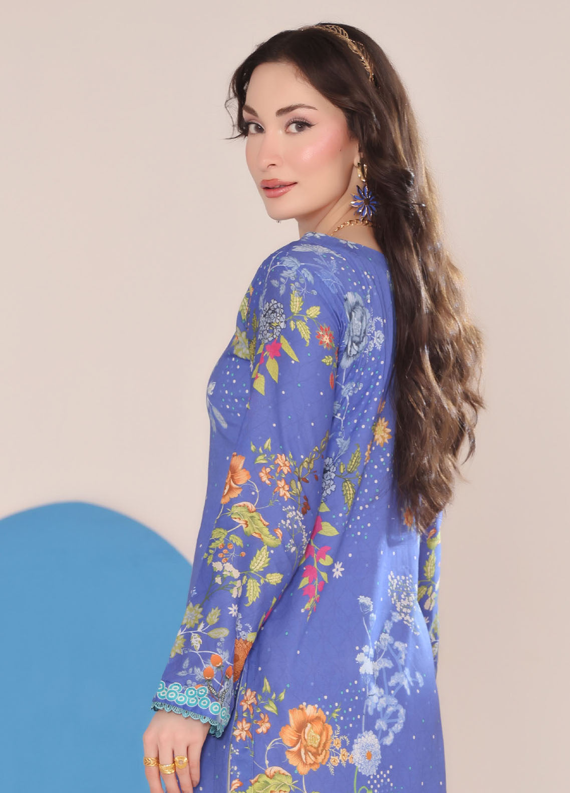 Working Women By Schick Digital Printed Lawn 2 Piece Unstitched Suit SDH25WWV3 DP-04 Working Women By Schick Digital Printed Lawn 2 Piece Unstitched Suit SDH25WWV3 DP-04