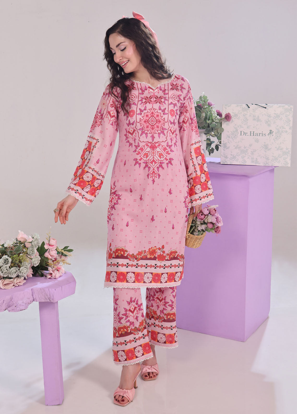 Working Women By Schick Digital Printed Lawn 2 Piece Unstitched Suit SDH25WWV3 DP-06 Working Women By Schick Digital Printed Lawn 2 Piece Unstitched Suit SDH25WWV3 DP-06