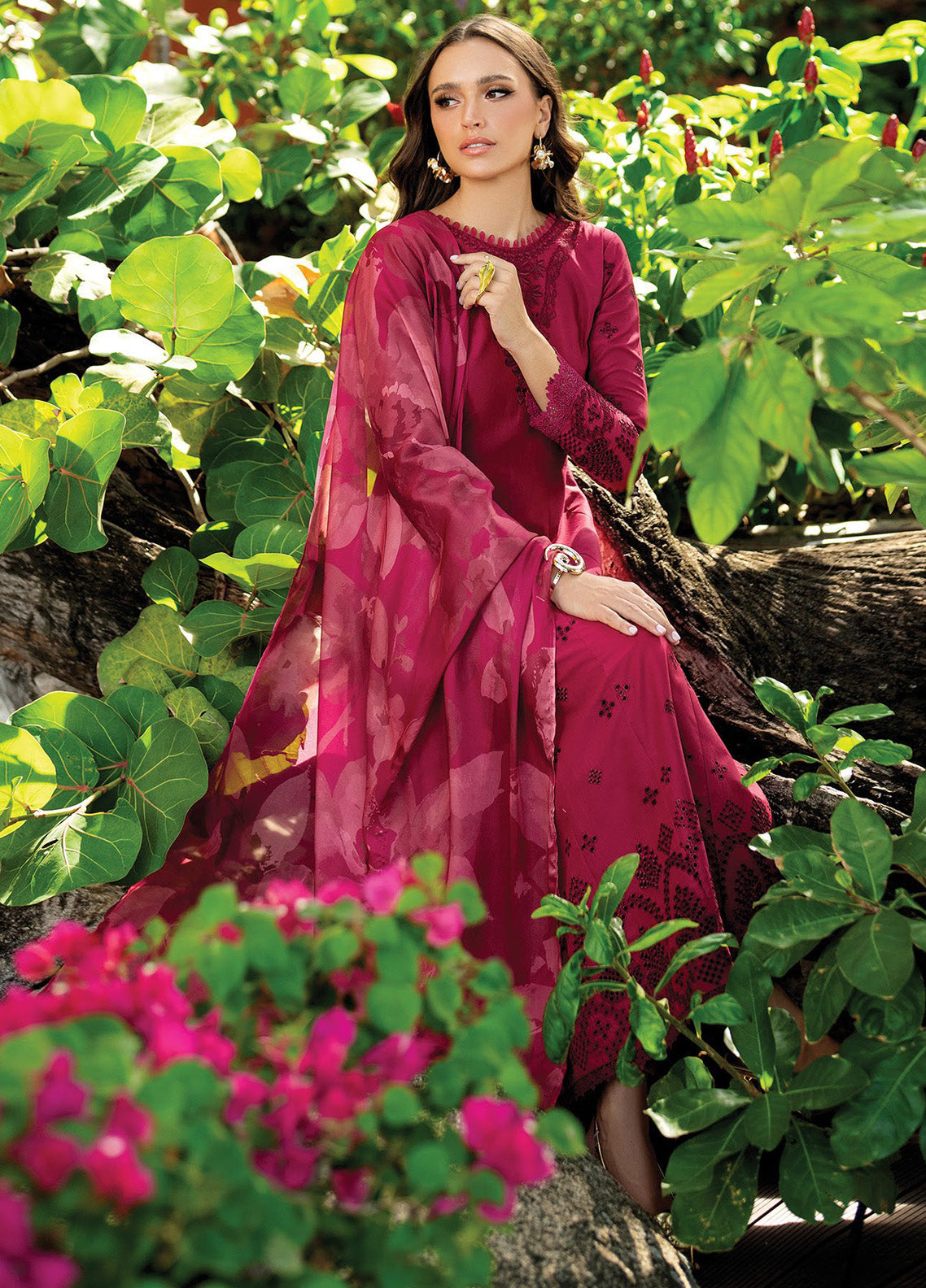 Xenia Luxury Embroidered Lawn 3 Piece Unstitched Suit XE25LL D-XF-925 LILEE Xenia Luxury Embroidered Lawn 3 Piece Unstitched Suit XE25LL D-XF-925 LILEE