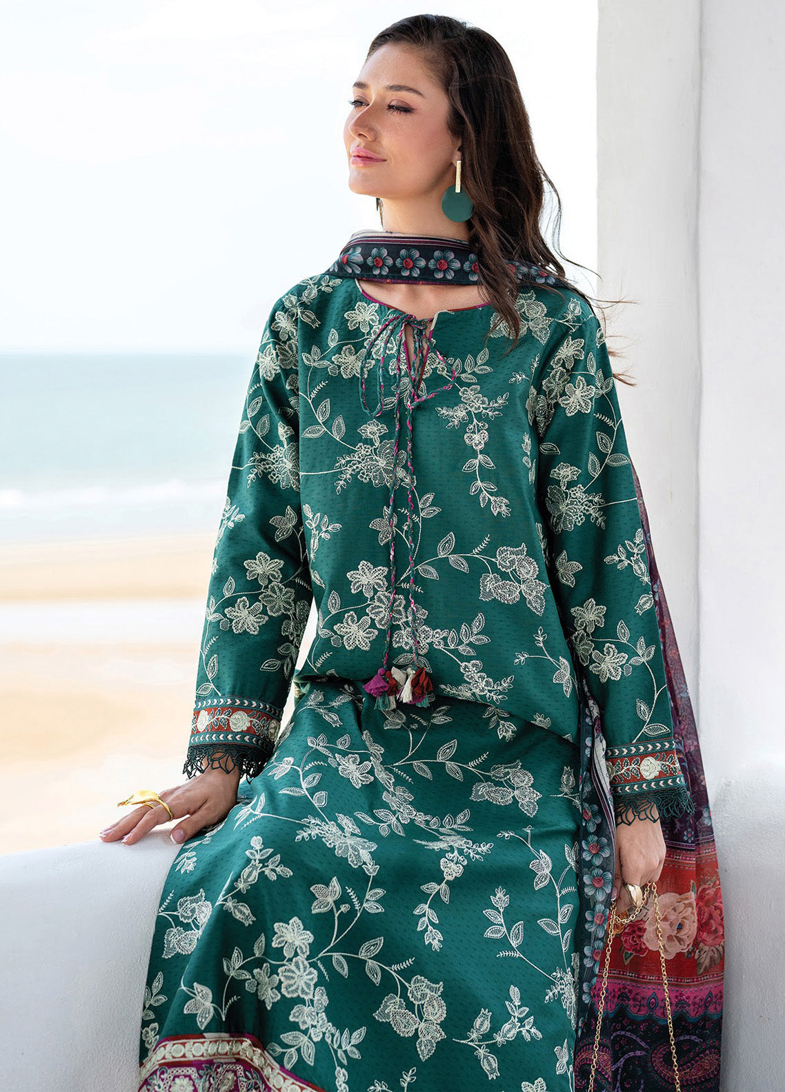 Xenia Luxury Embroidered Lawn 3 Piece Unstitched Suit XE25LL D-XF-954 GIGI Xenia Luxury Embroidered Lawn 3 Piece Unstitched Suit XE25LL D-XF-954 GIGI