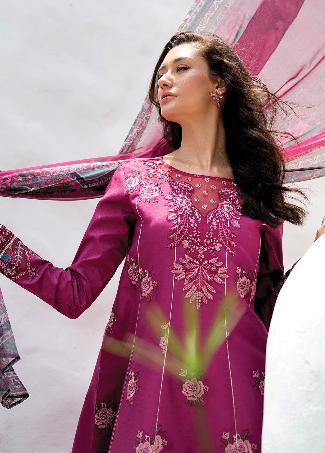 Xenia Luxury Embroidered Lawn 3 Piece Unstitched Suit XE25LL D-XF-956 GELA Xenia Luxury Embroidered Lawn 3 Piece Unstitched Suit XE25LL D-XF-956 GELA